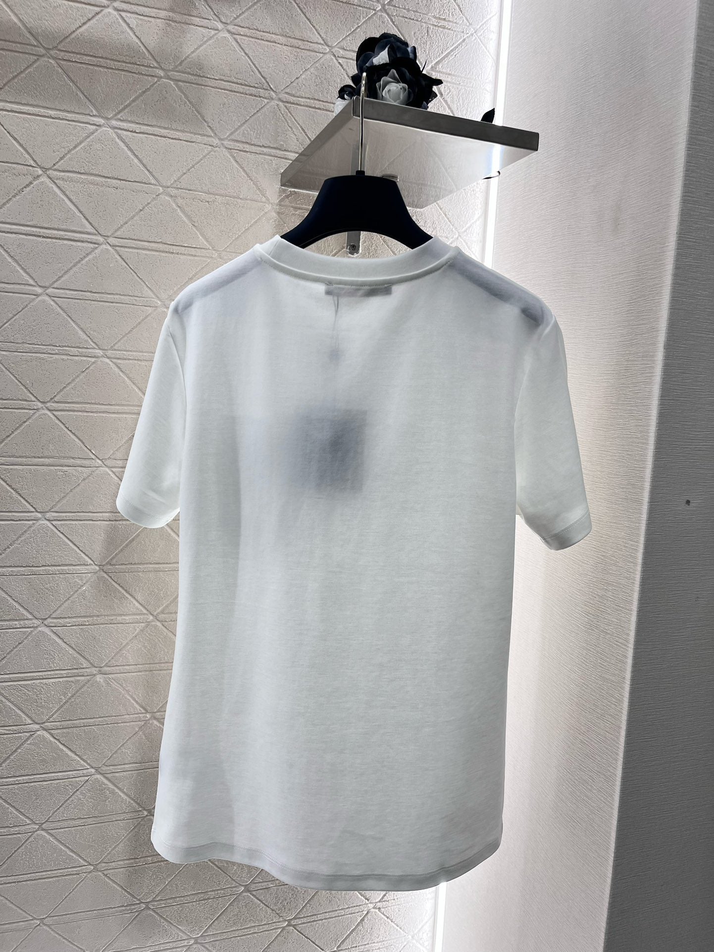 L* new style monogram pocket chain T-shirt, all cotton