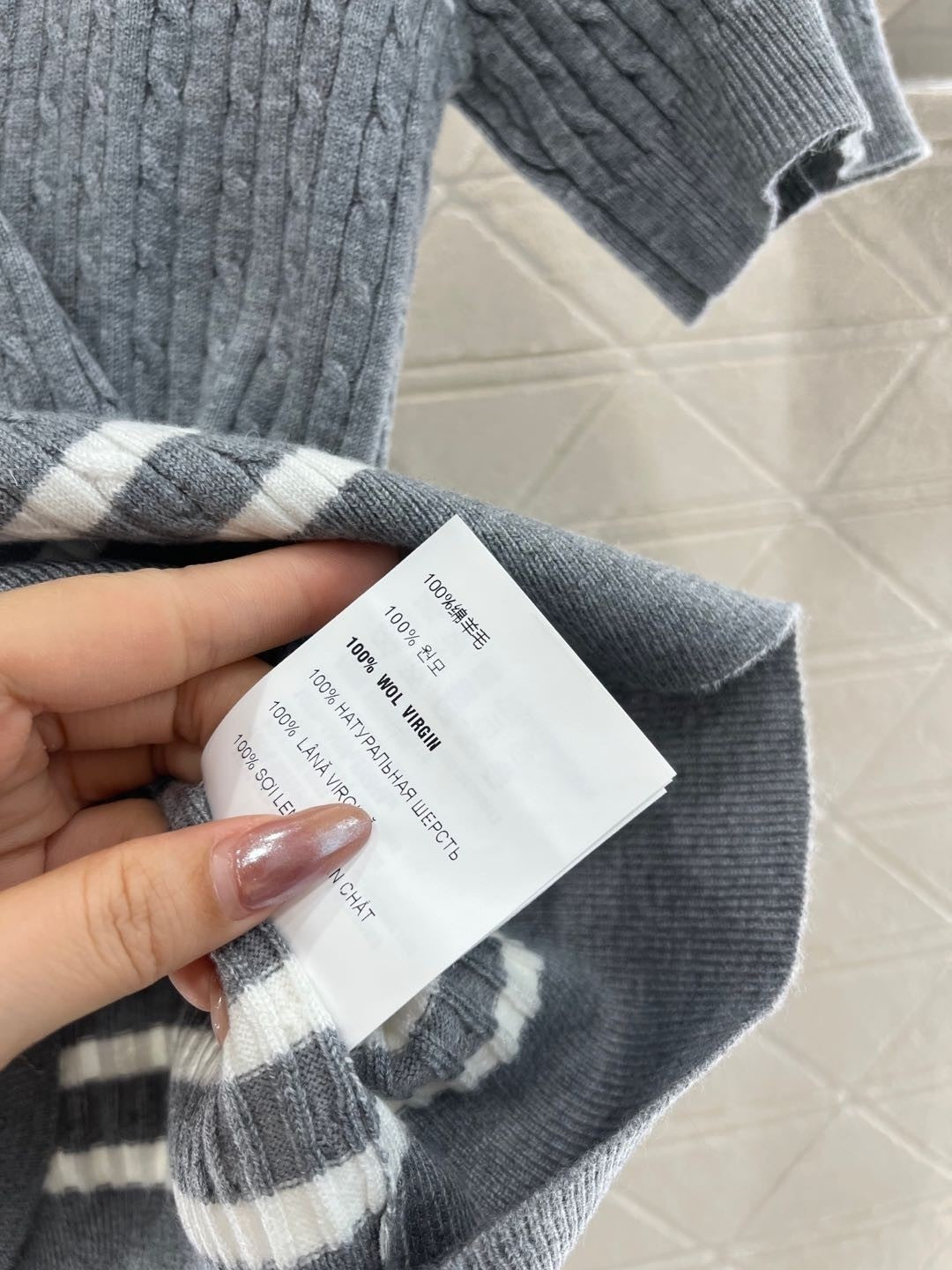 MI*MI* Letter jacquard striped twisted round neck knitted short sleeves