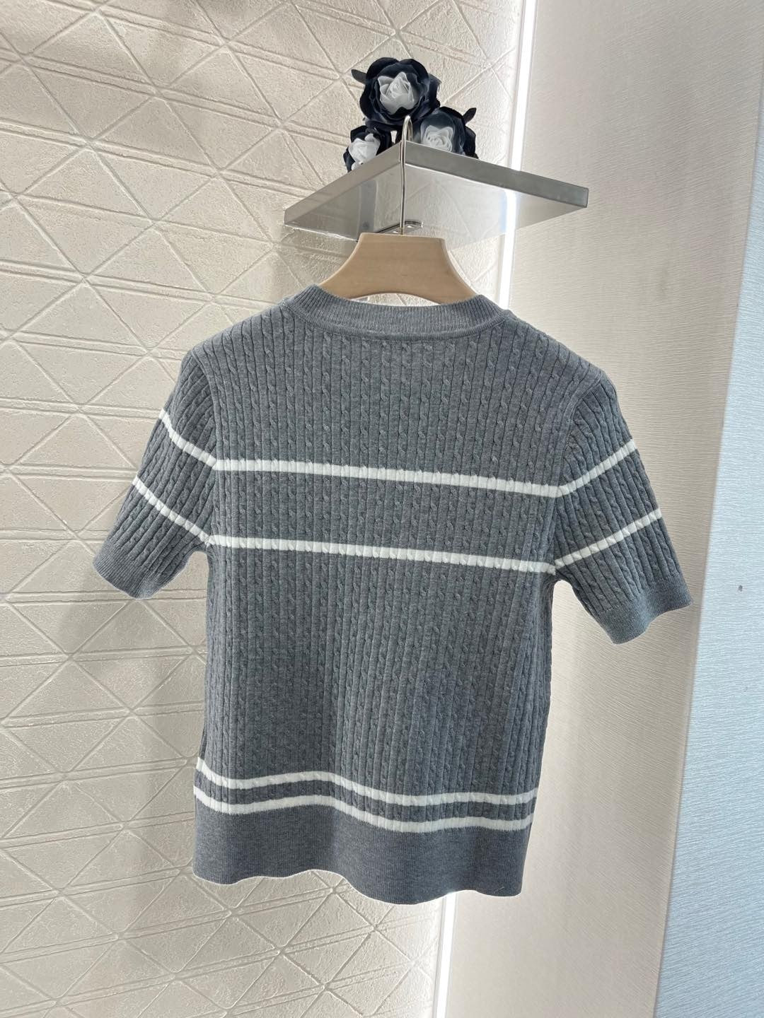 MI*MI* Letter jacquard striped twisted round neck knitted short sleeves