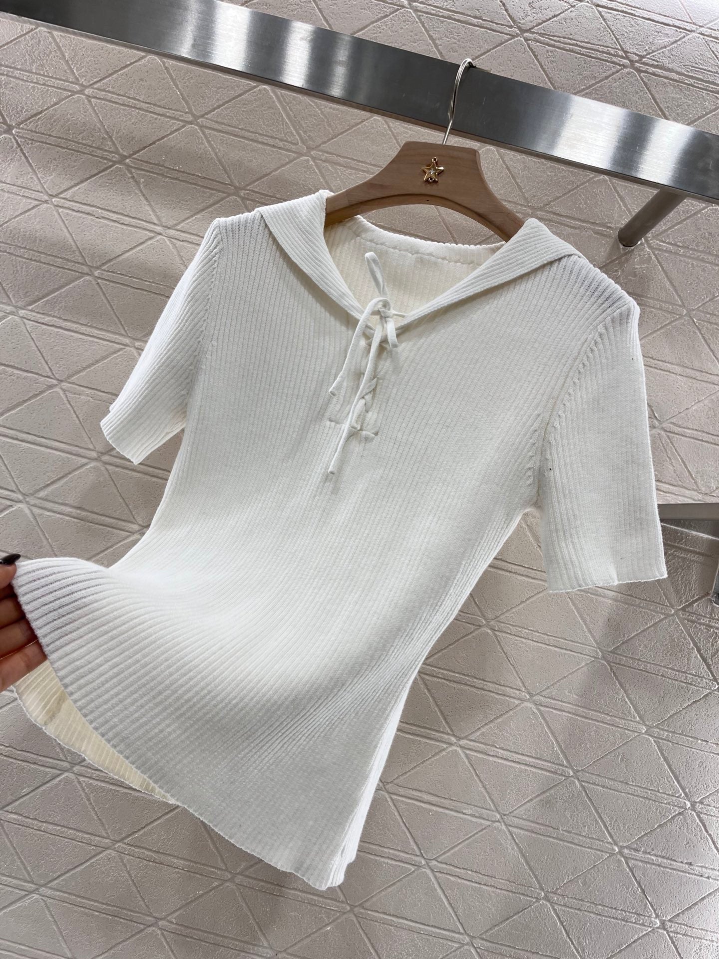 D*New Style Knitted Short Sleeve Top