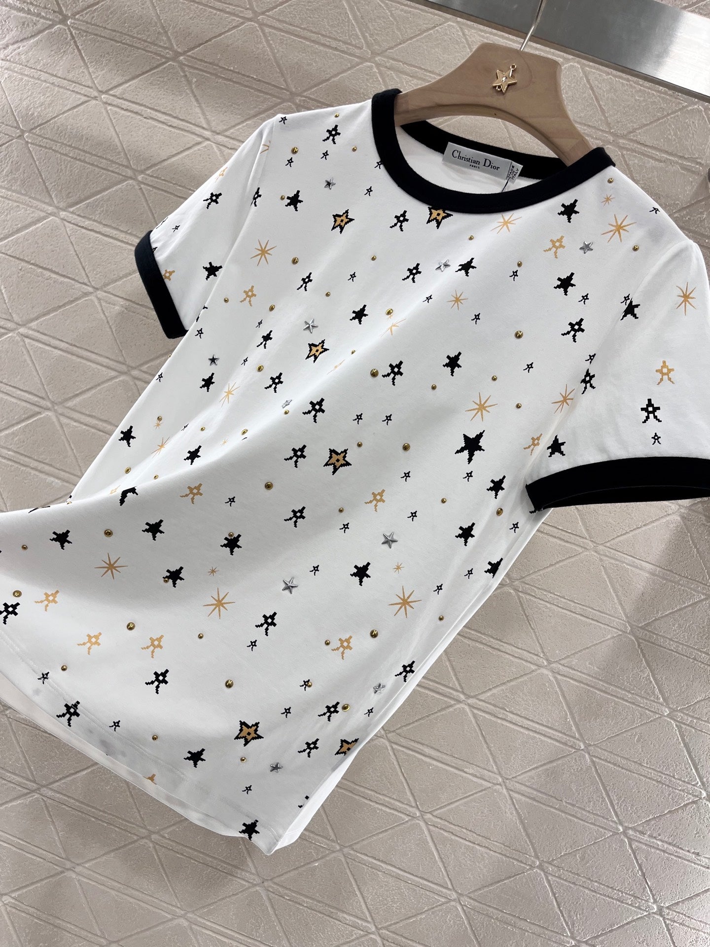 D* New Style Simple Fashion T-shirt