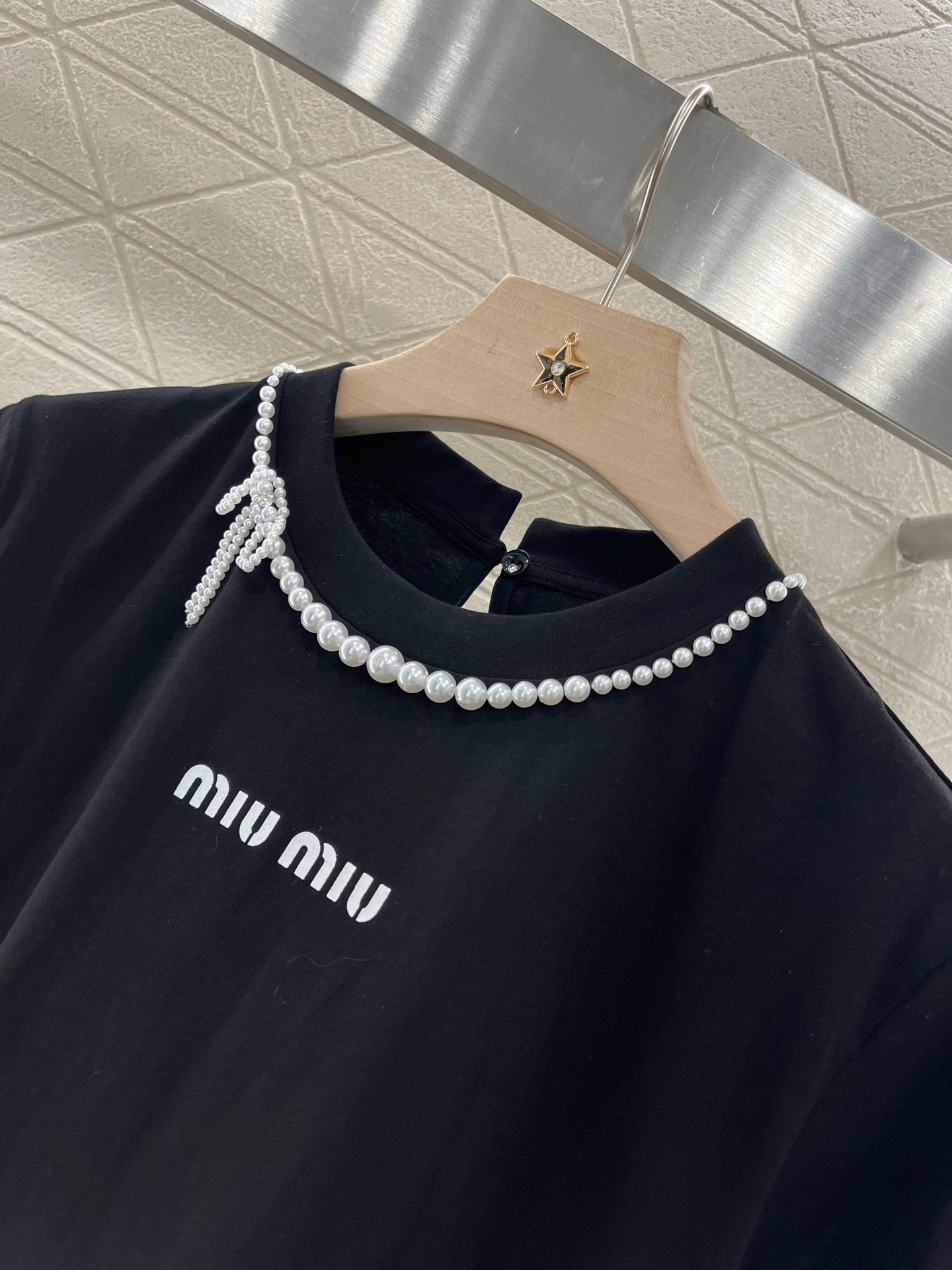 MI*MI*25 new pearl round neck simple fashion T-shirt