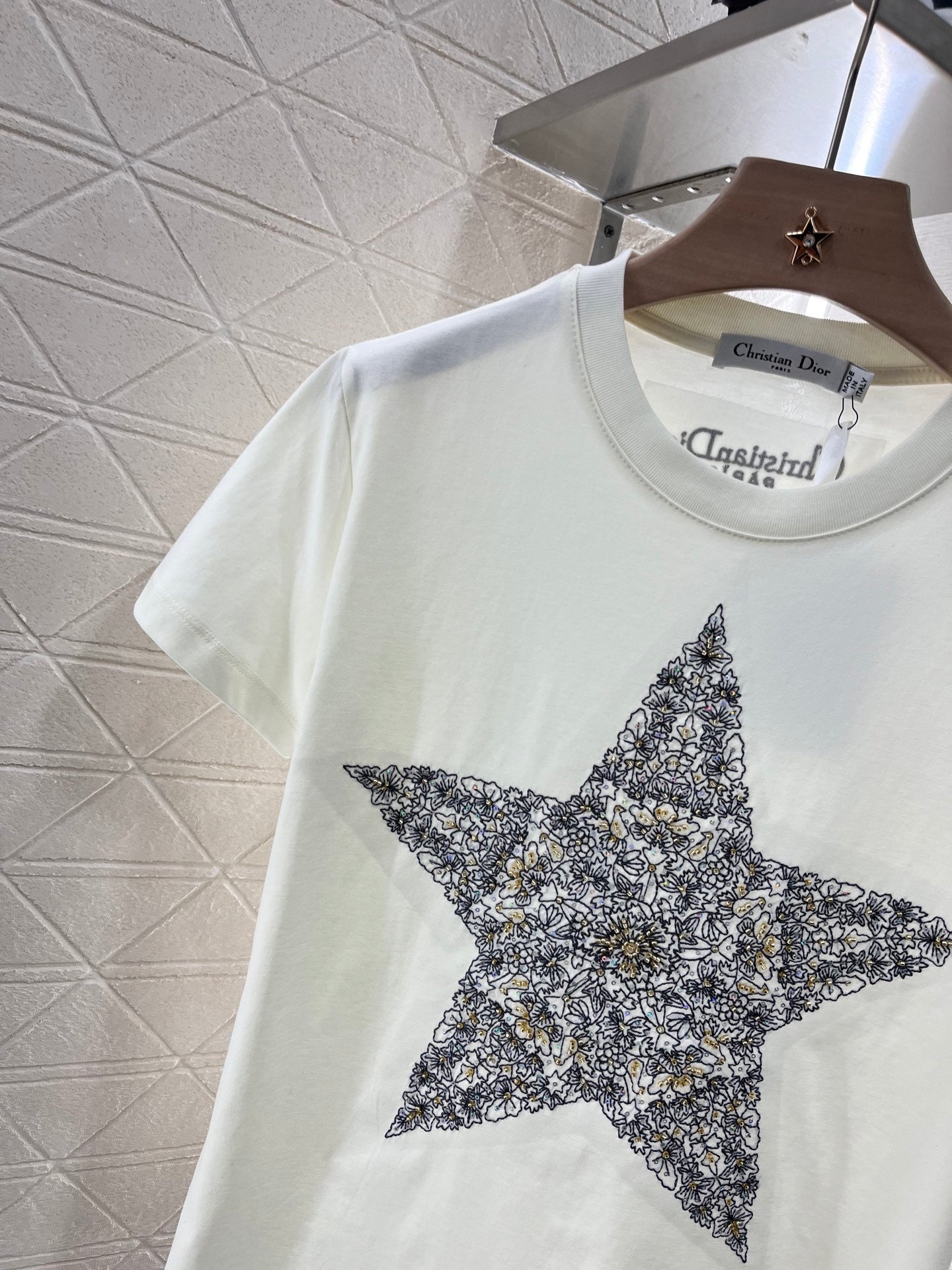D*Five-pointed star ribbon embroidered short-sleeved T-shirt