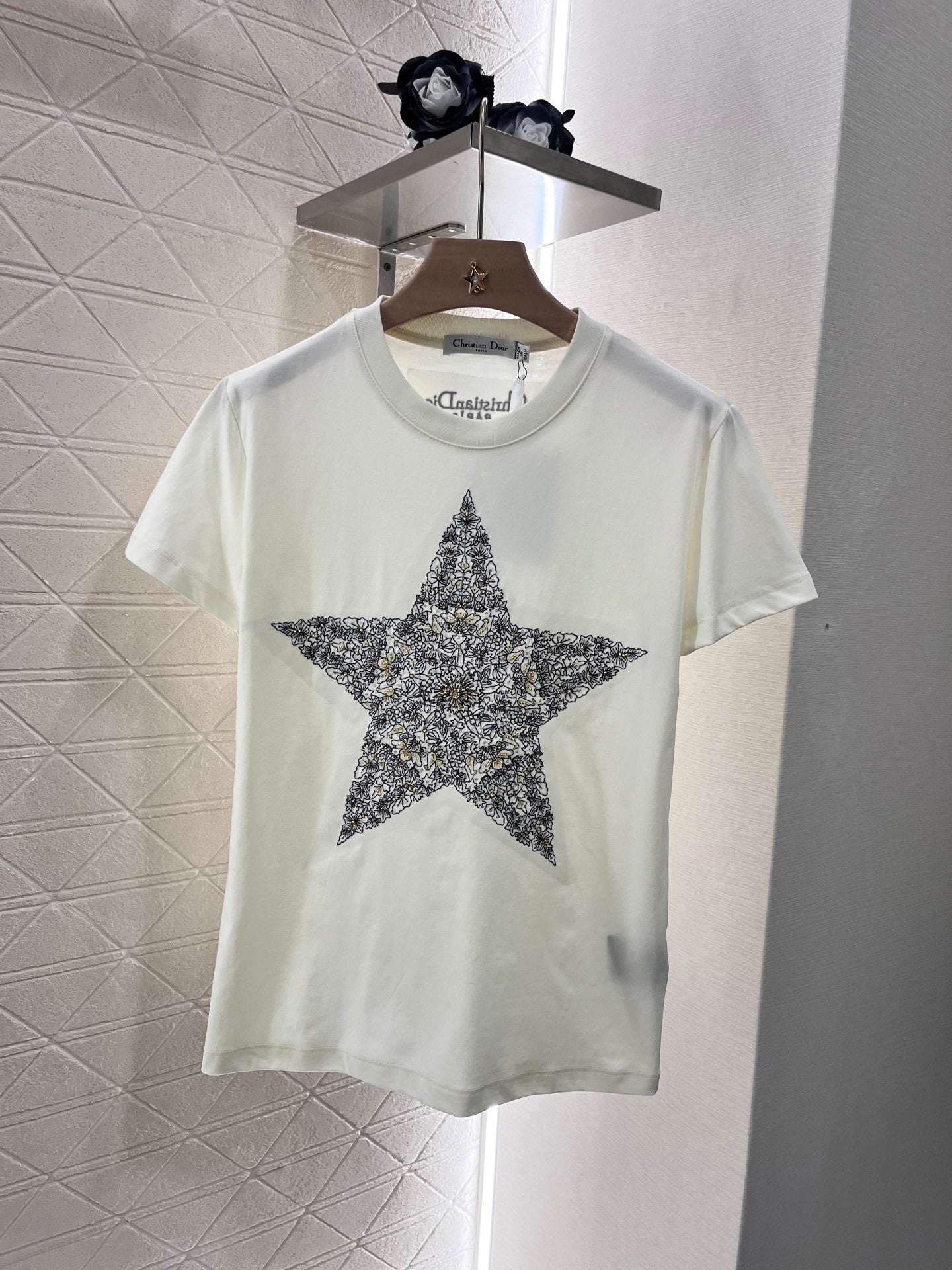 D*Five-pointed star ribbon embroidered short-sleeved T-shirt