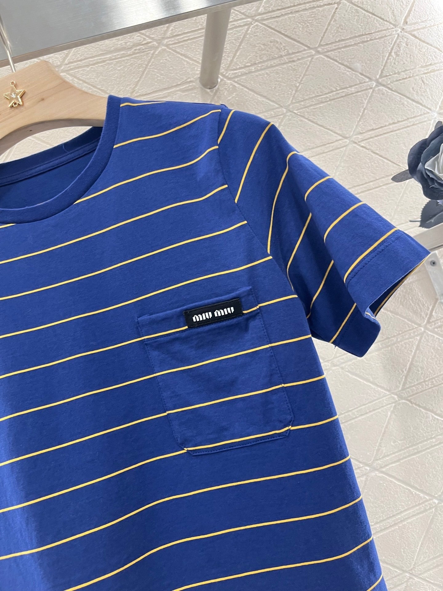 MI*MI*New Striped Round Neck Fashion T-shirt
