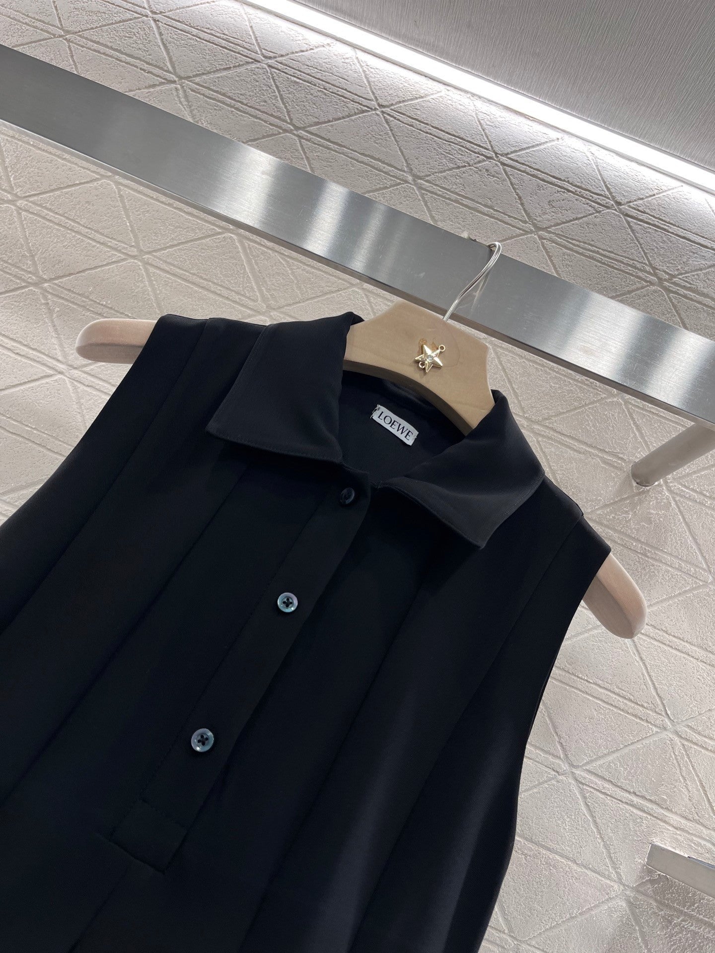 New Lapel Sleeveless Dress