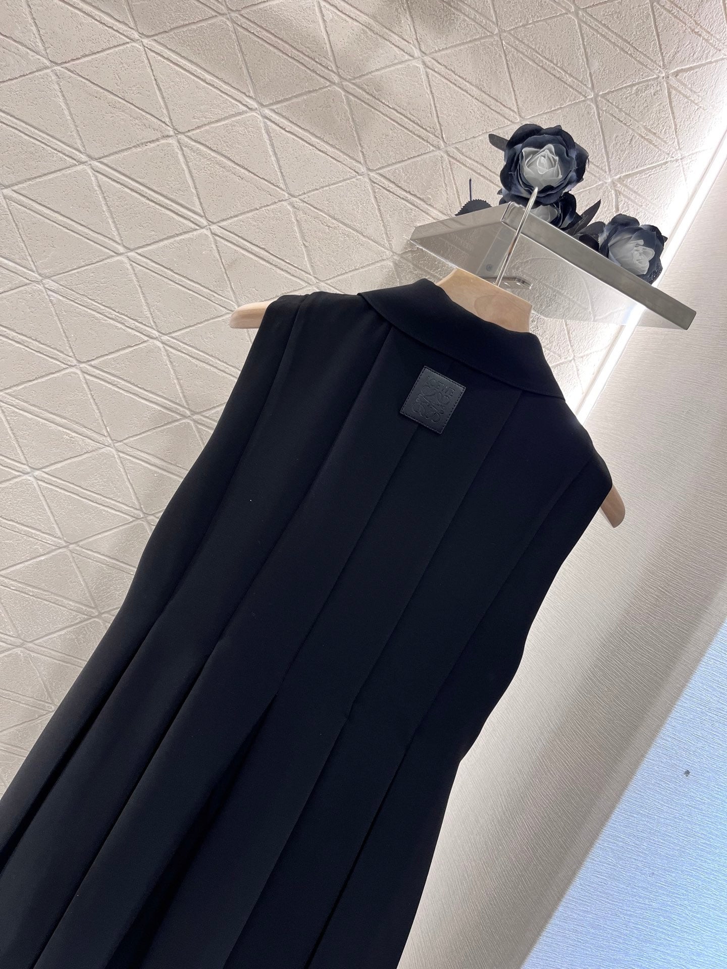 New Lapel Sleeveless Dress