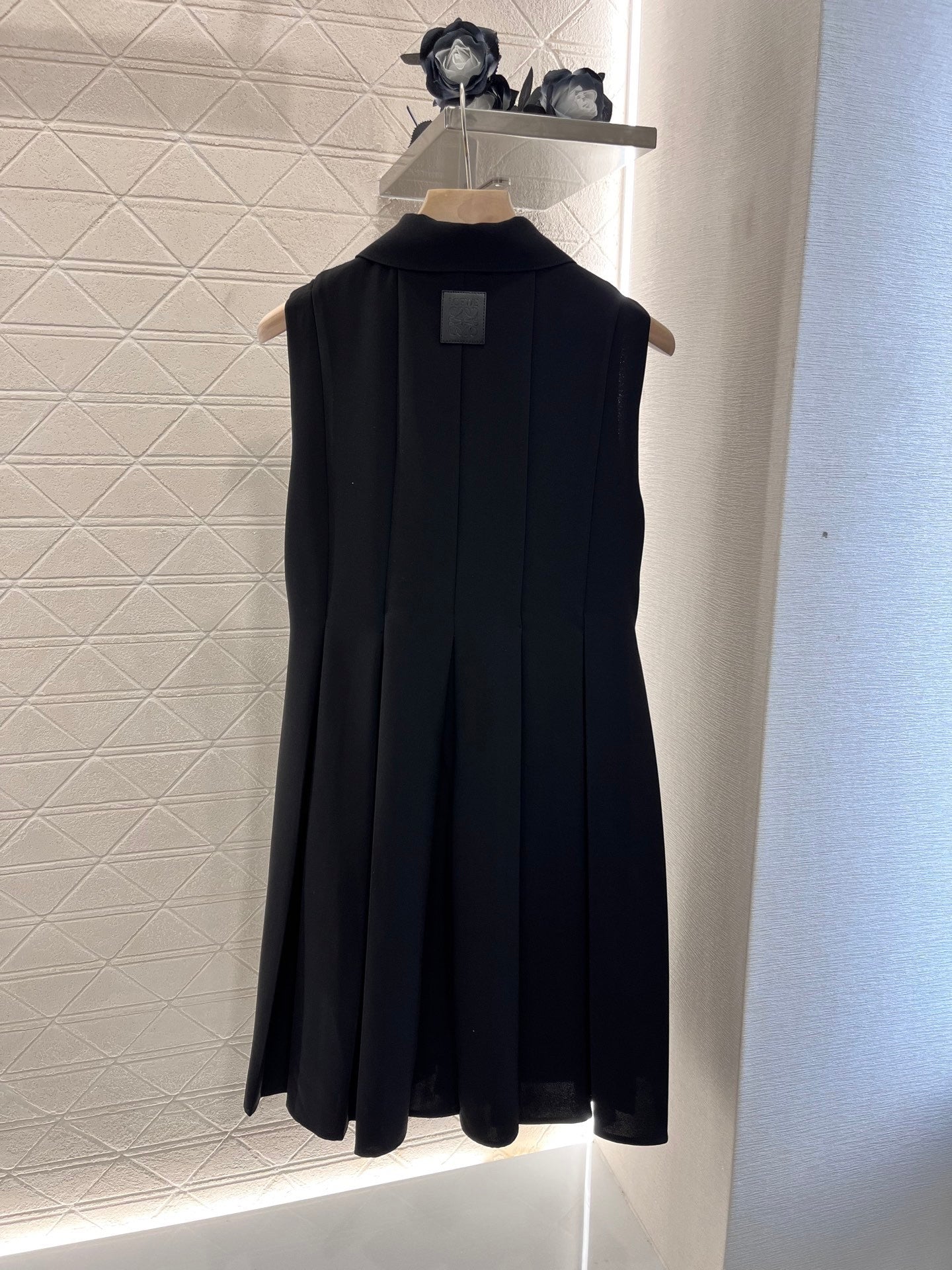 New Lapel Sleeveless Dress