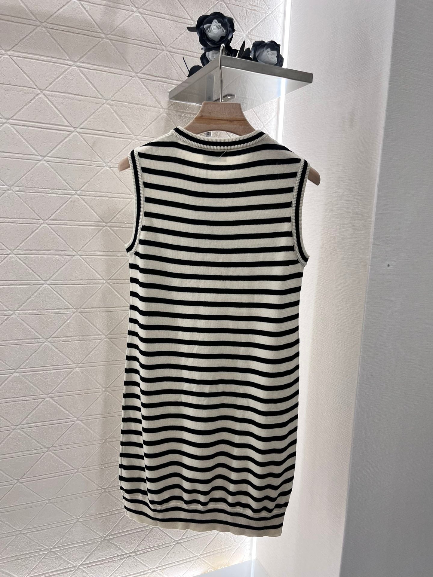 Celi* New Striped Knitted Vest Dress Made of Wool Yarn