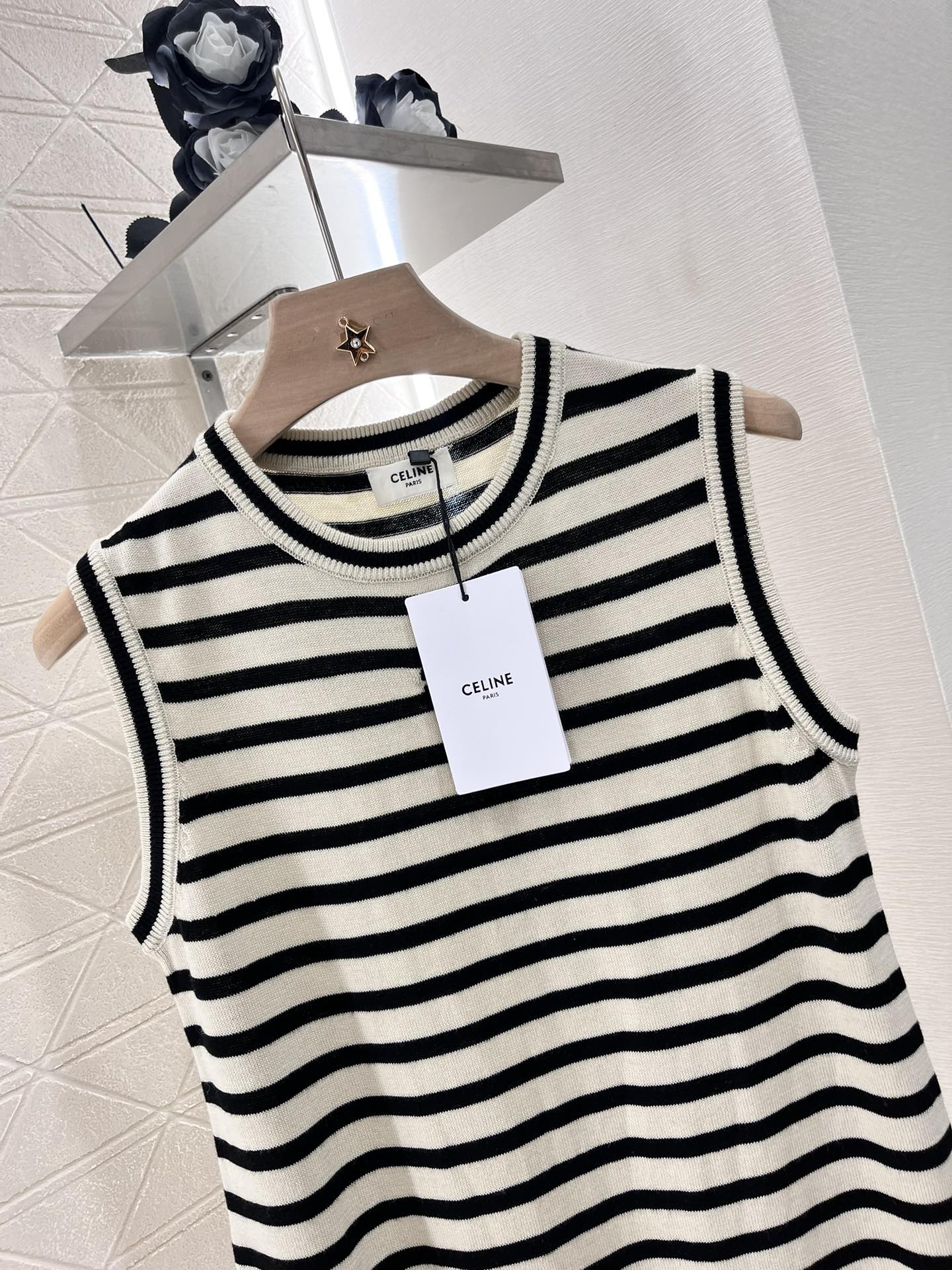 Celi* New Striped Knitted Vest Dress Made of Wool Yarn