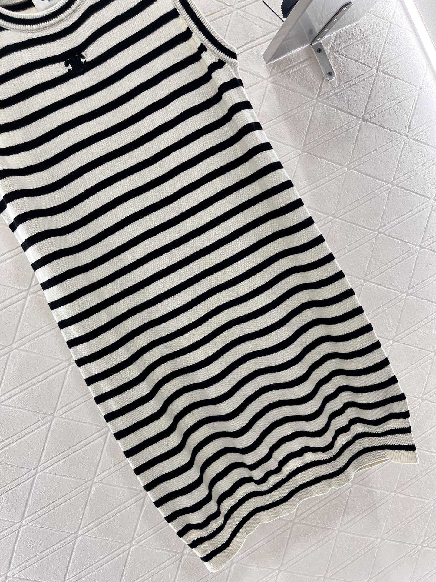 Celi* New Striped Knitted Vest Dress Made of Wool Yarn