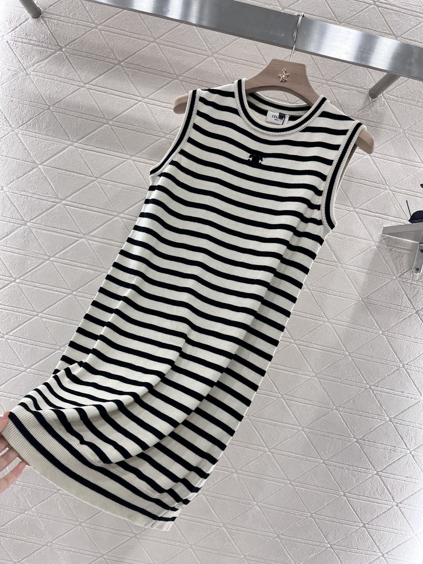 Celi* New Striped Knitted Vest Dress Made of Wool Yarn