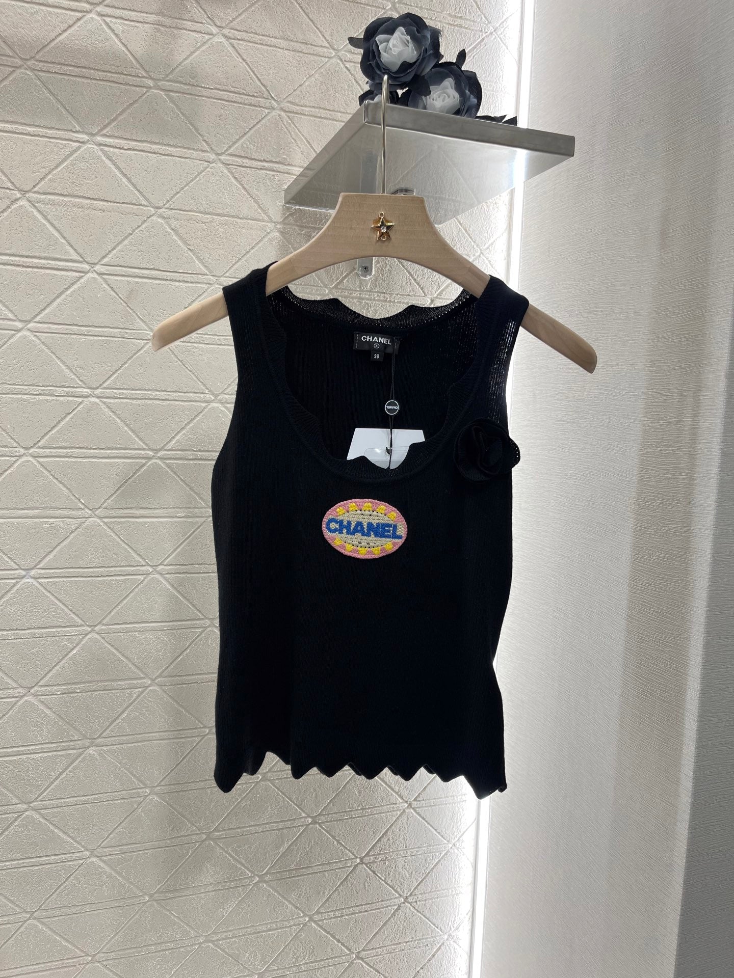 C* New Embroidered Knitted Vest