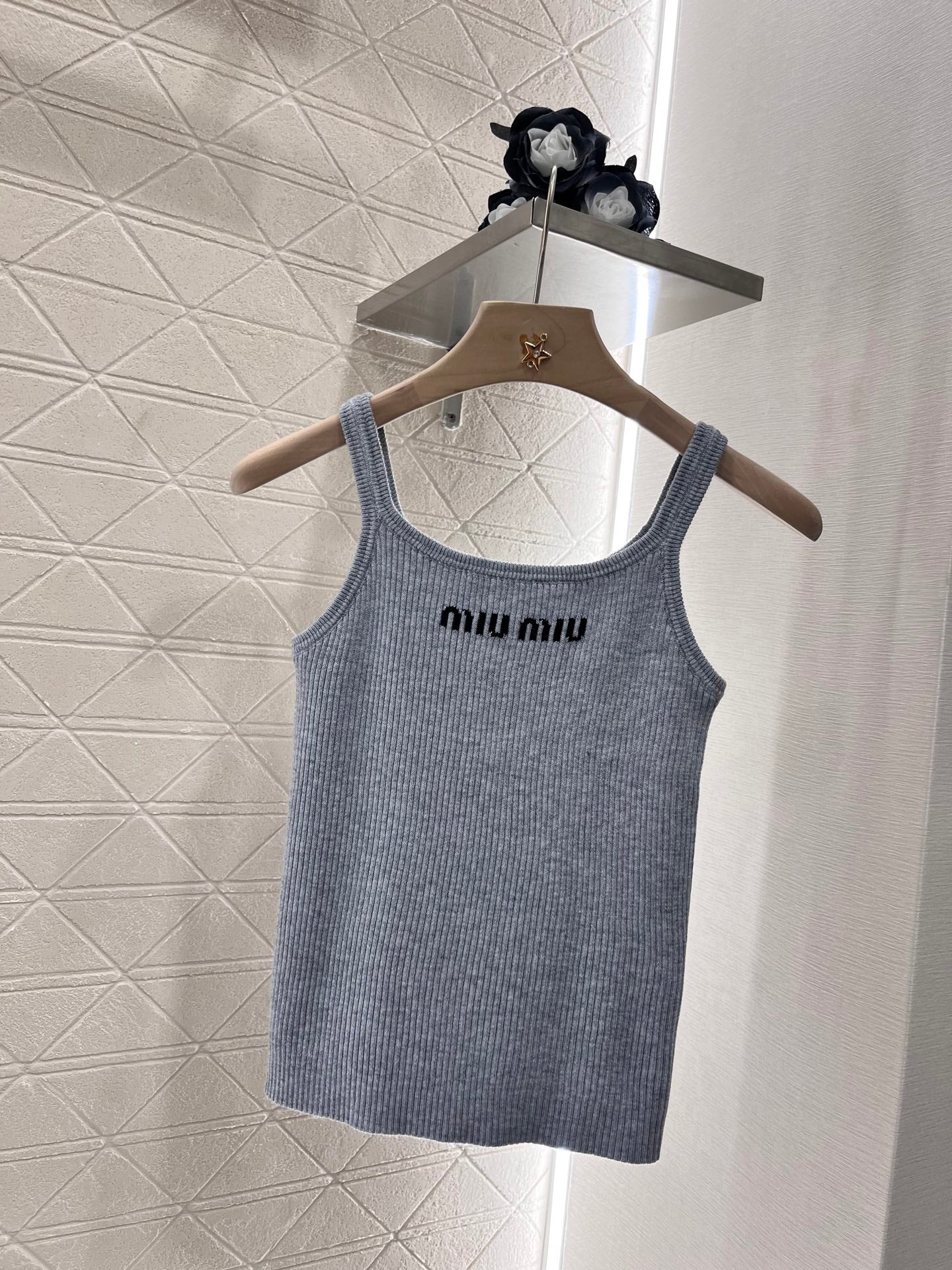 MI*MI*New Style Camisole Knitted Vest Wool Material