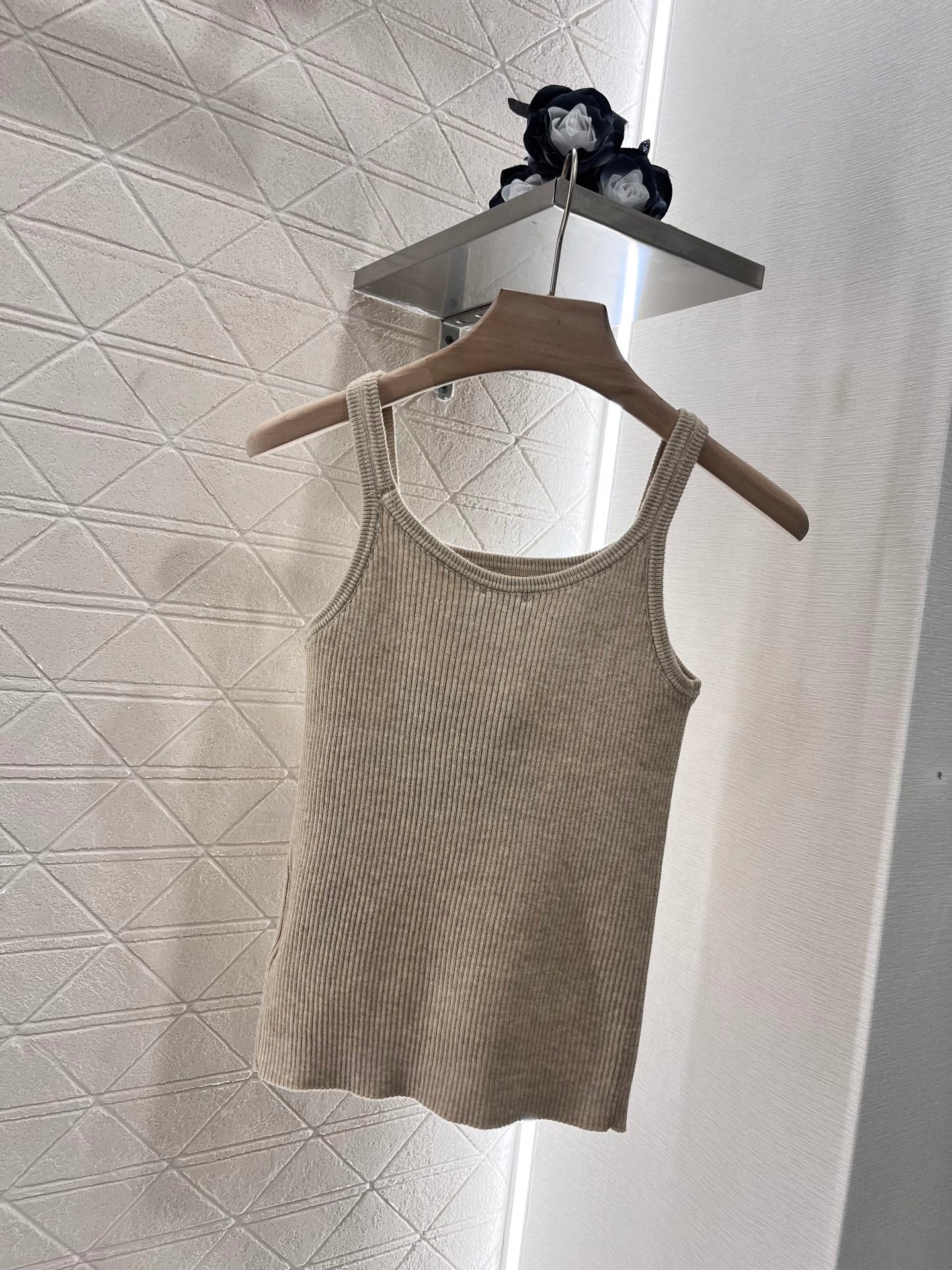 MI*MI*New Style Camisole Knitted Vest Wool Material