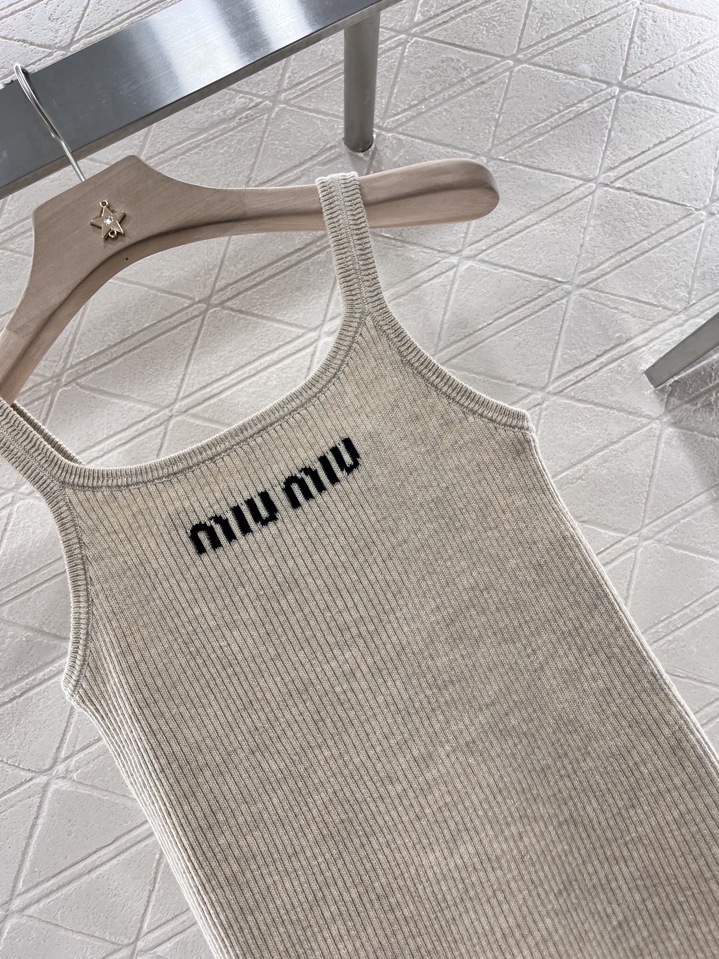 MI*MI*New Style Camisole Knitted Vest Wool Material