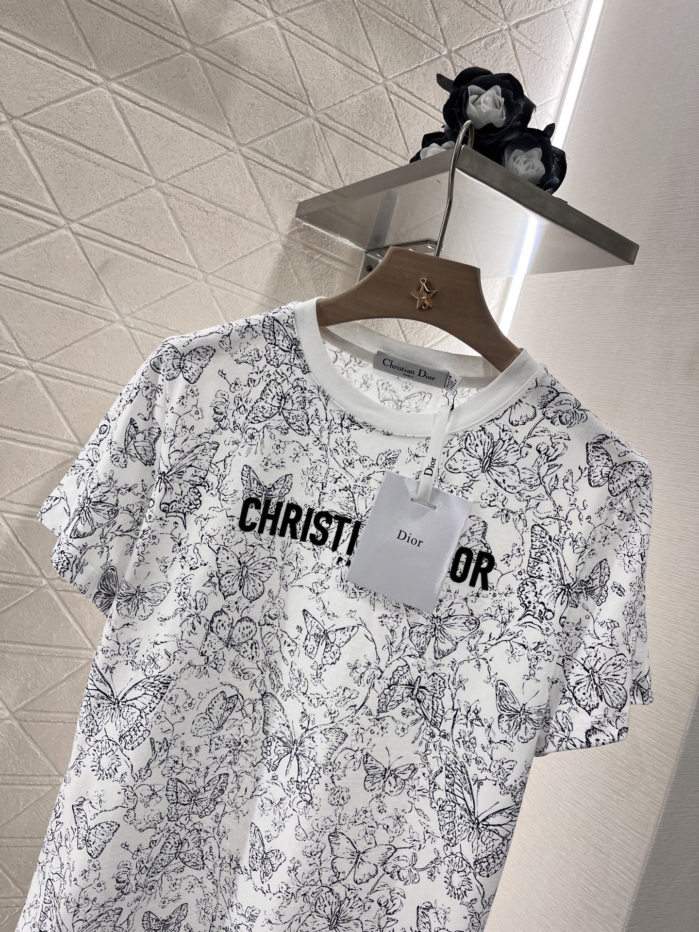 D*New Round Neck Printed T-shirt Made of Cotton