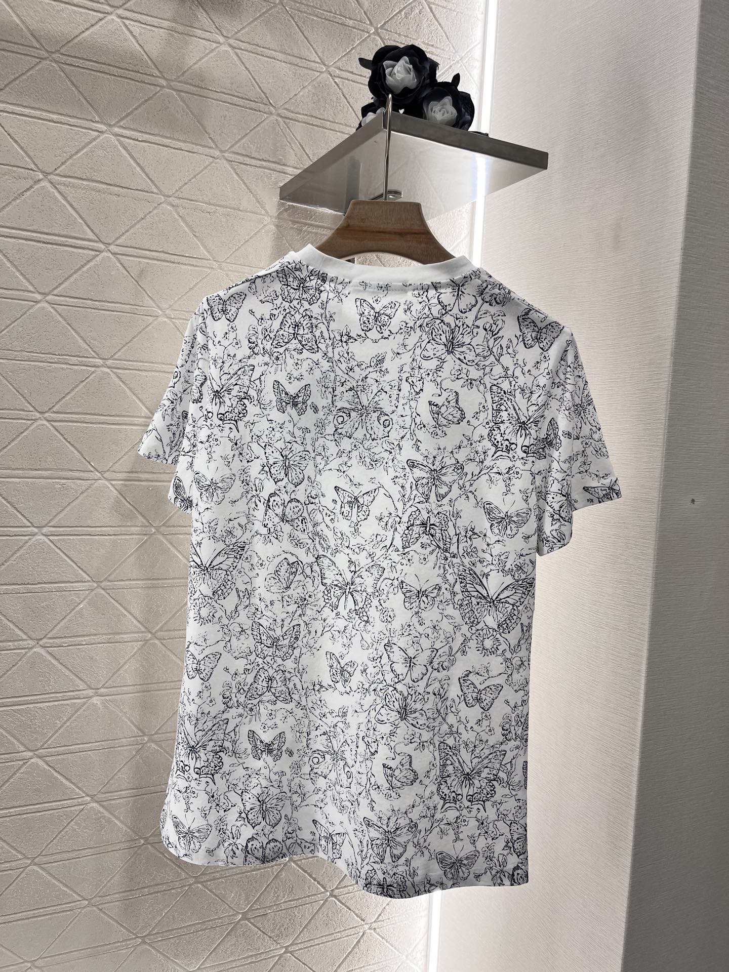 D*New Round Neck Printed T-shirt Made of Cotton