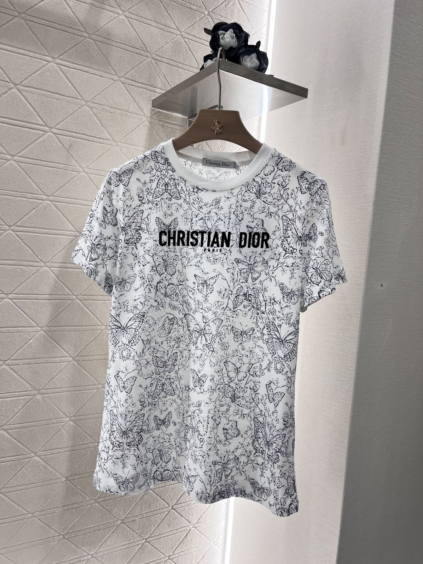 D*New Round Neck Printed T-shirt Made of Cotton