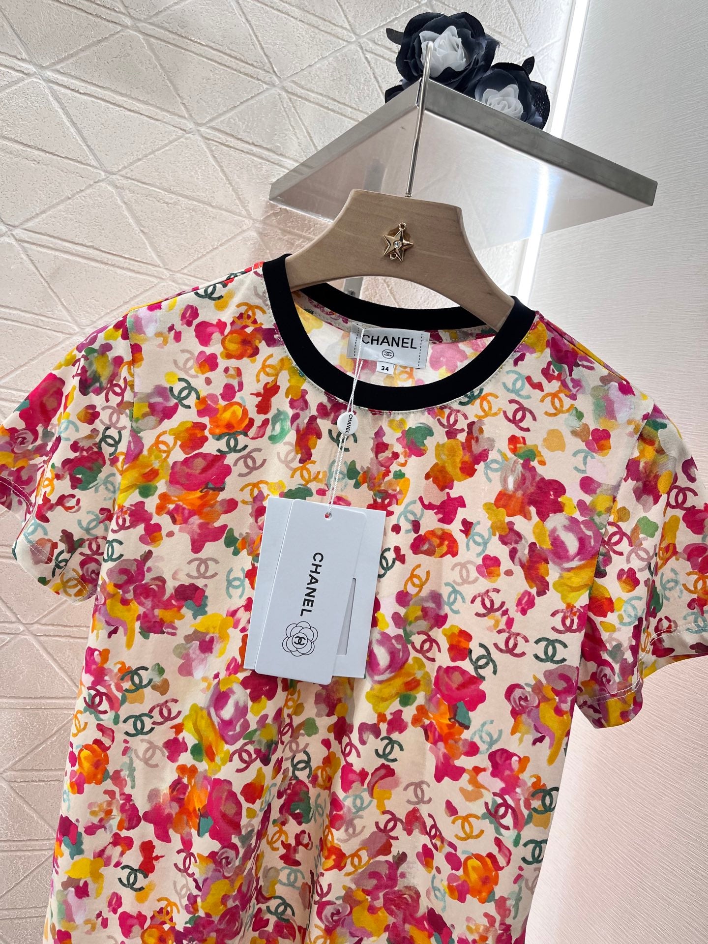 C* New Round Neck Printed T-shirt Made of Cotton