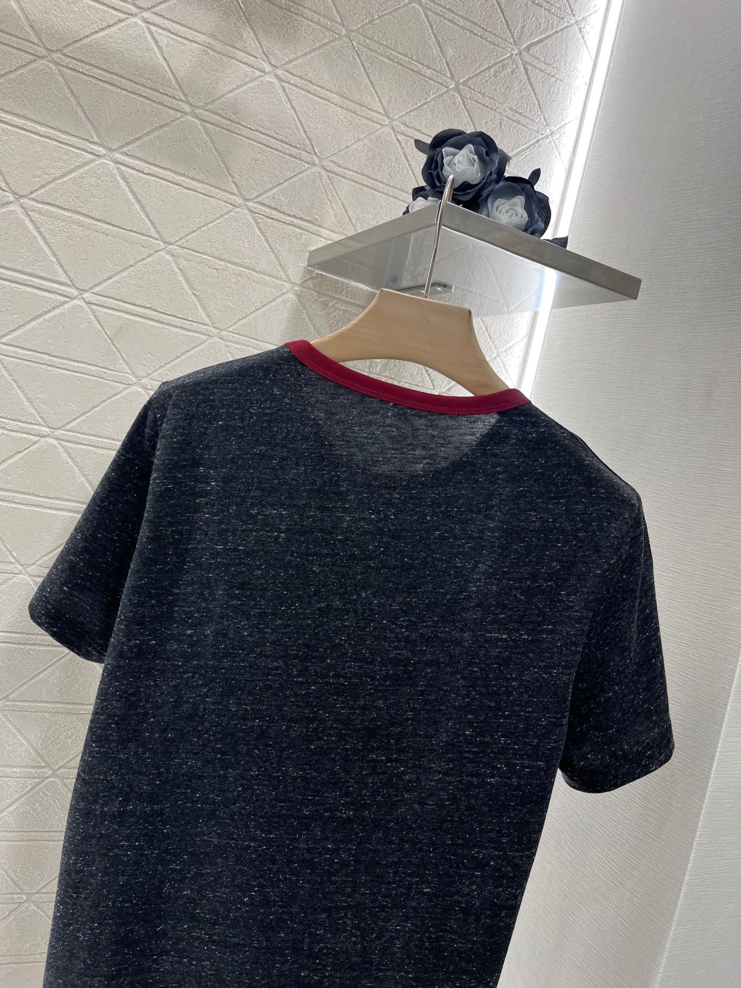 Round neck printed T-shirt, made of cotton