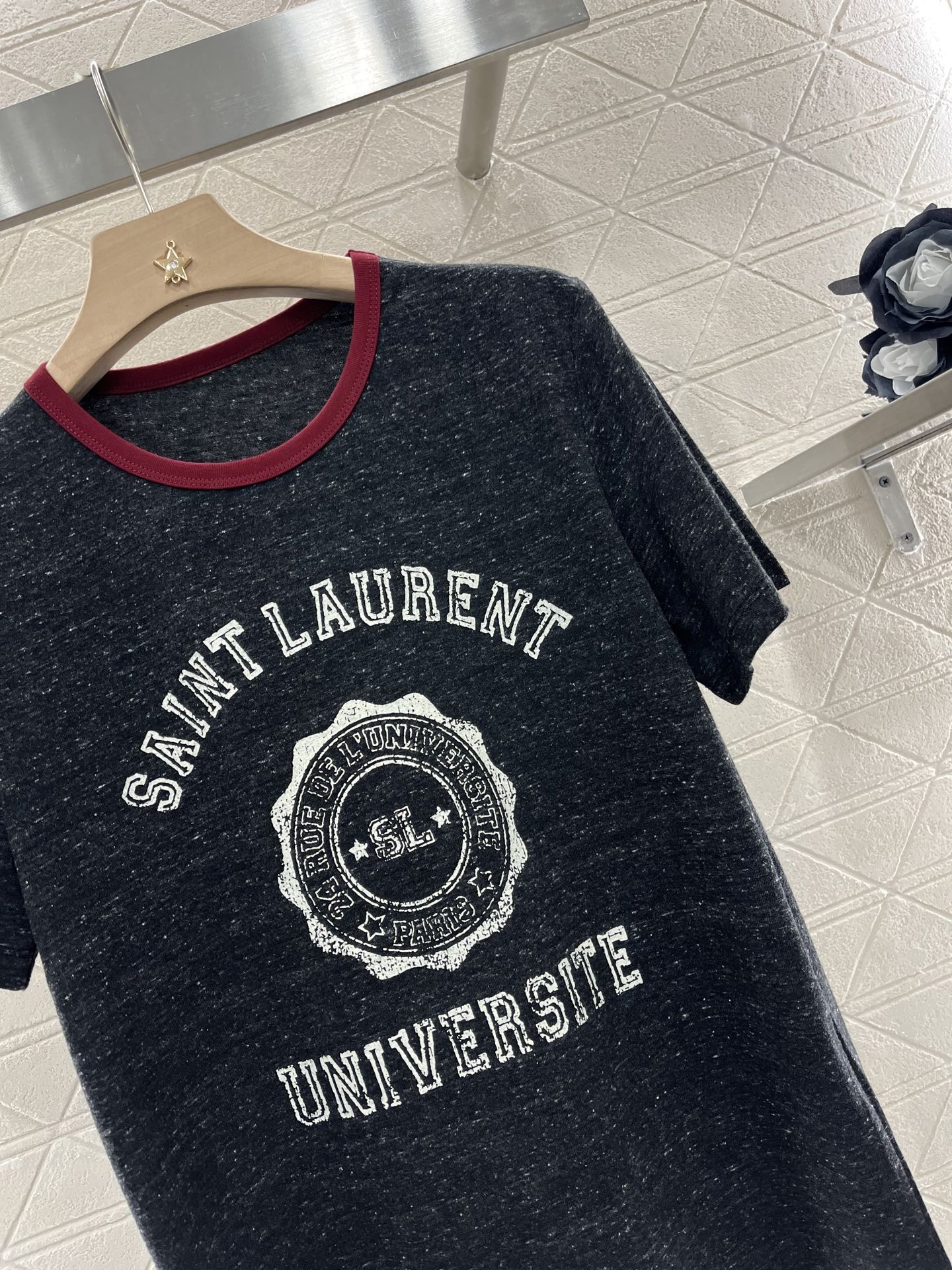 Round neck printed T-shirt, made of cotton