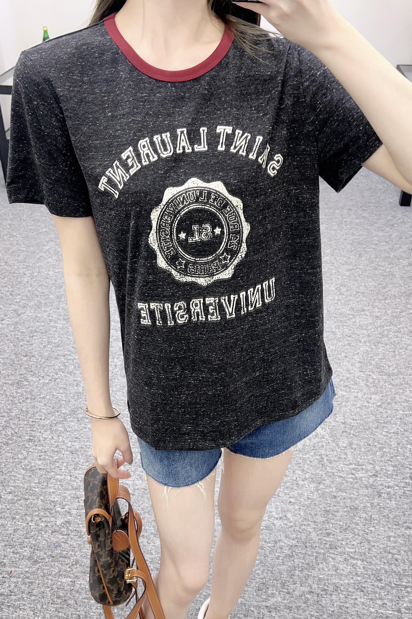 Round neck printed T-shirt, made of cotton