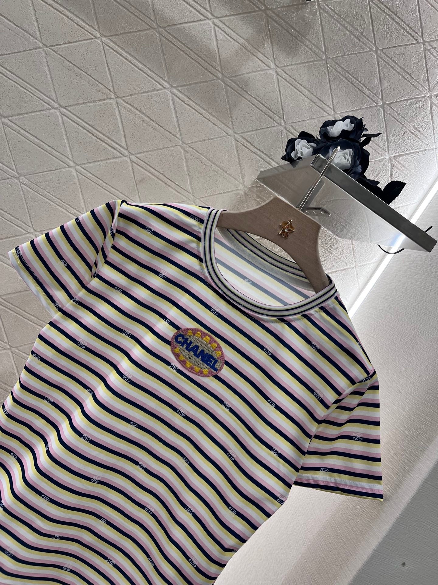 C* New Round Neck T-shirt Cotton Material