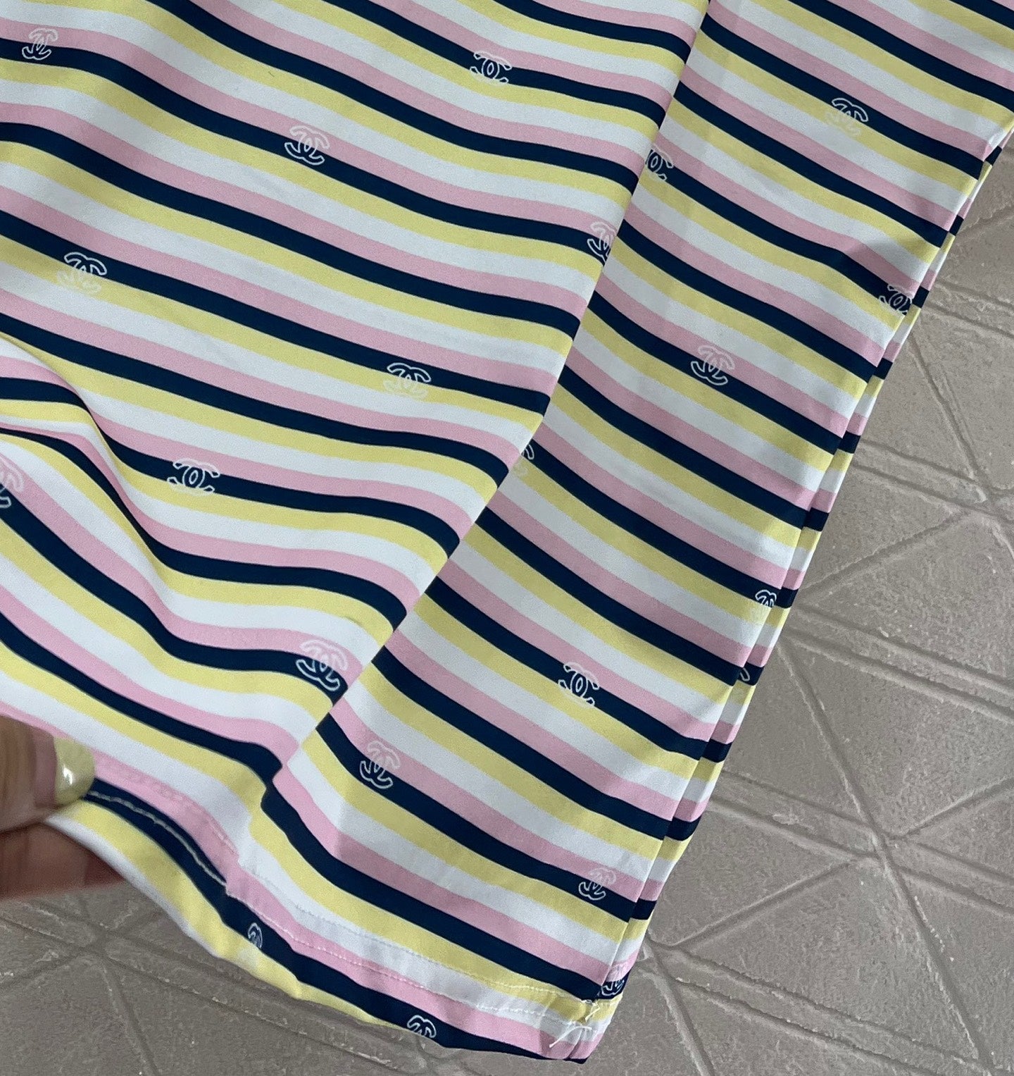 C* New Round Neck T-shirt Cotton Material