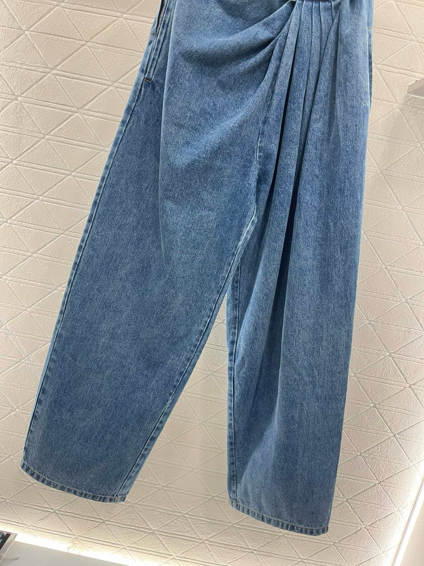 New Arrival Leather Label Stylish Denim Pants