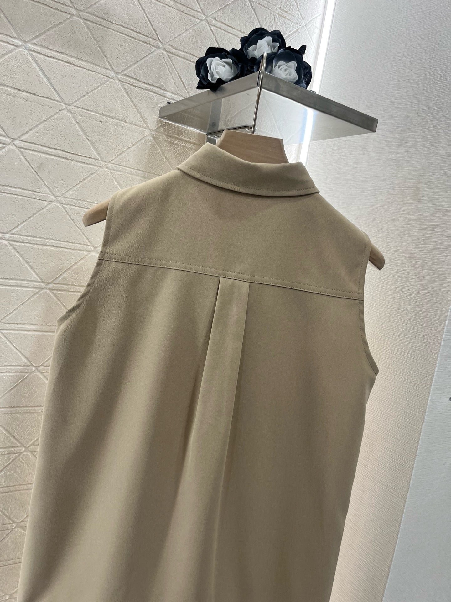 New arrival Lapel sleeveless dress Non-woven material