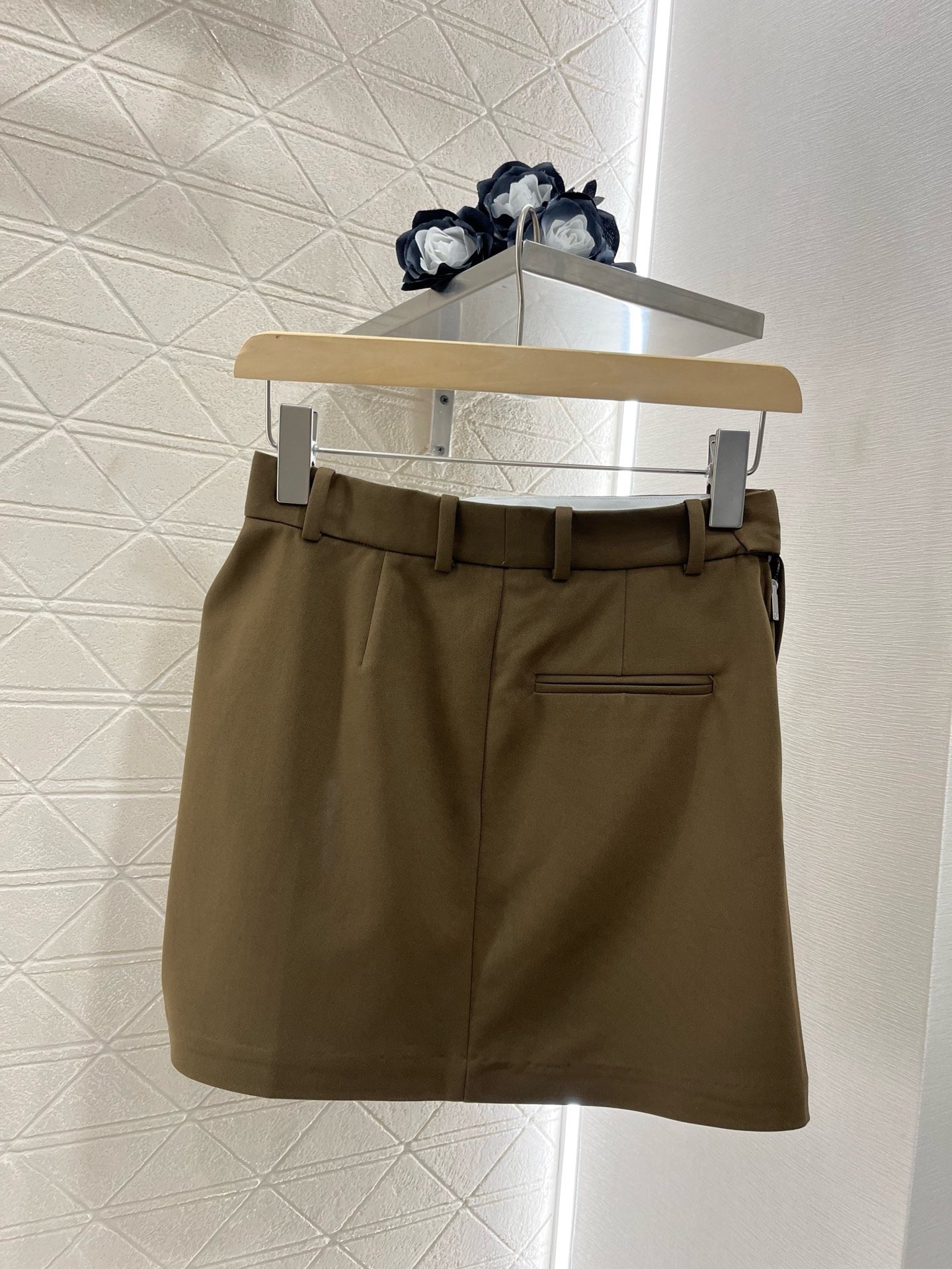 New Arrival 2025SS Leather Label Pleated Skirt