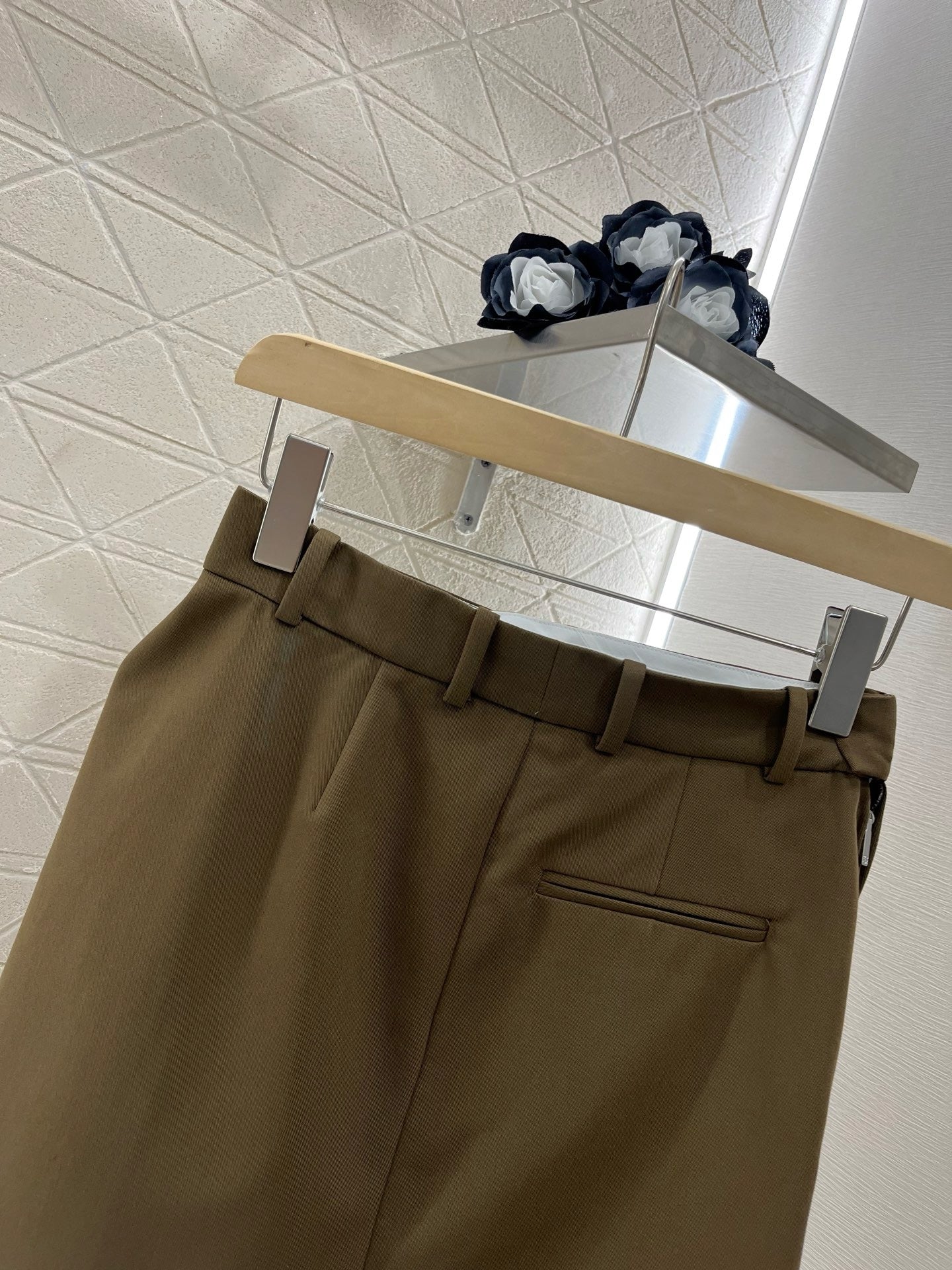 New Arrival 2025SS Leather Label Pleated Skirt