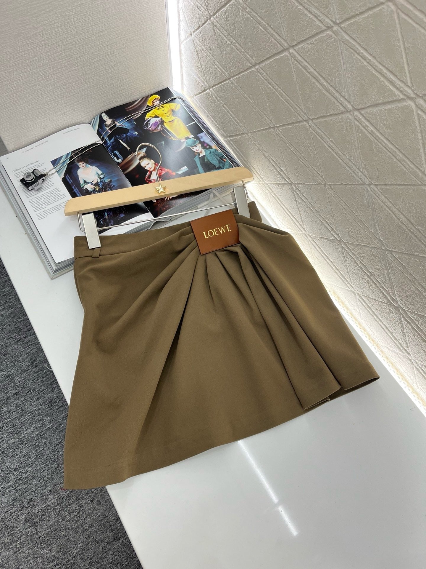 New Arrival 2025SS Leather Label Pleated Skirt