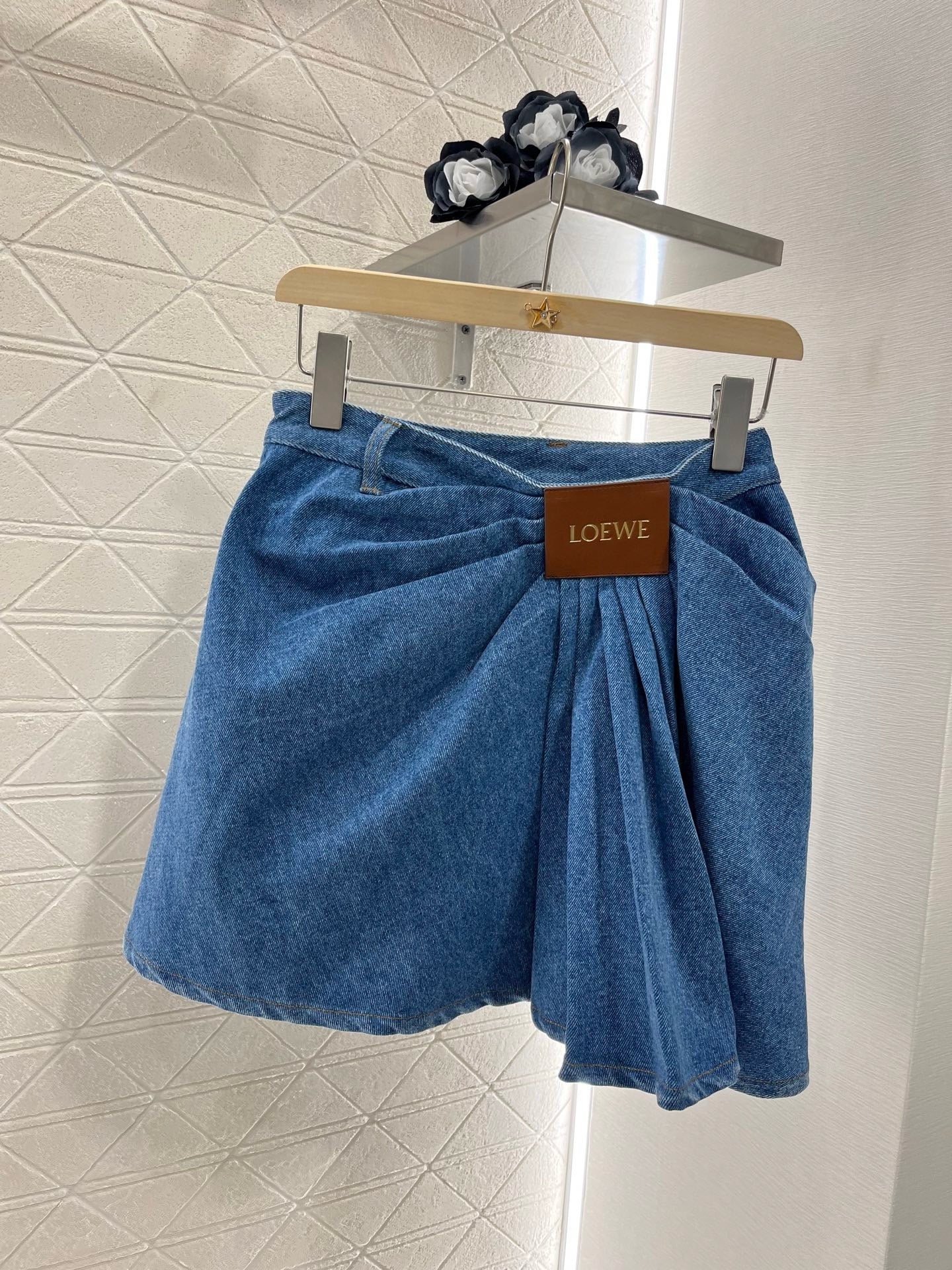 New Arrival 2025SS Leather Label Pleated Skirt