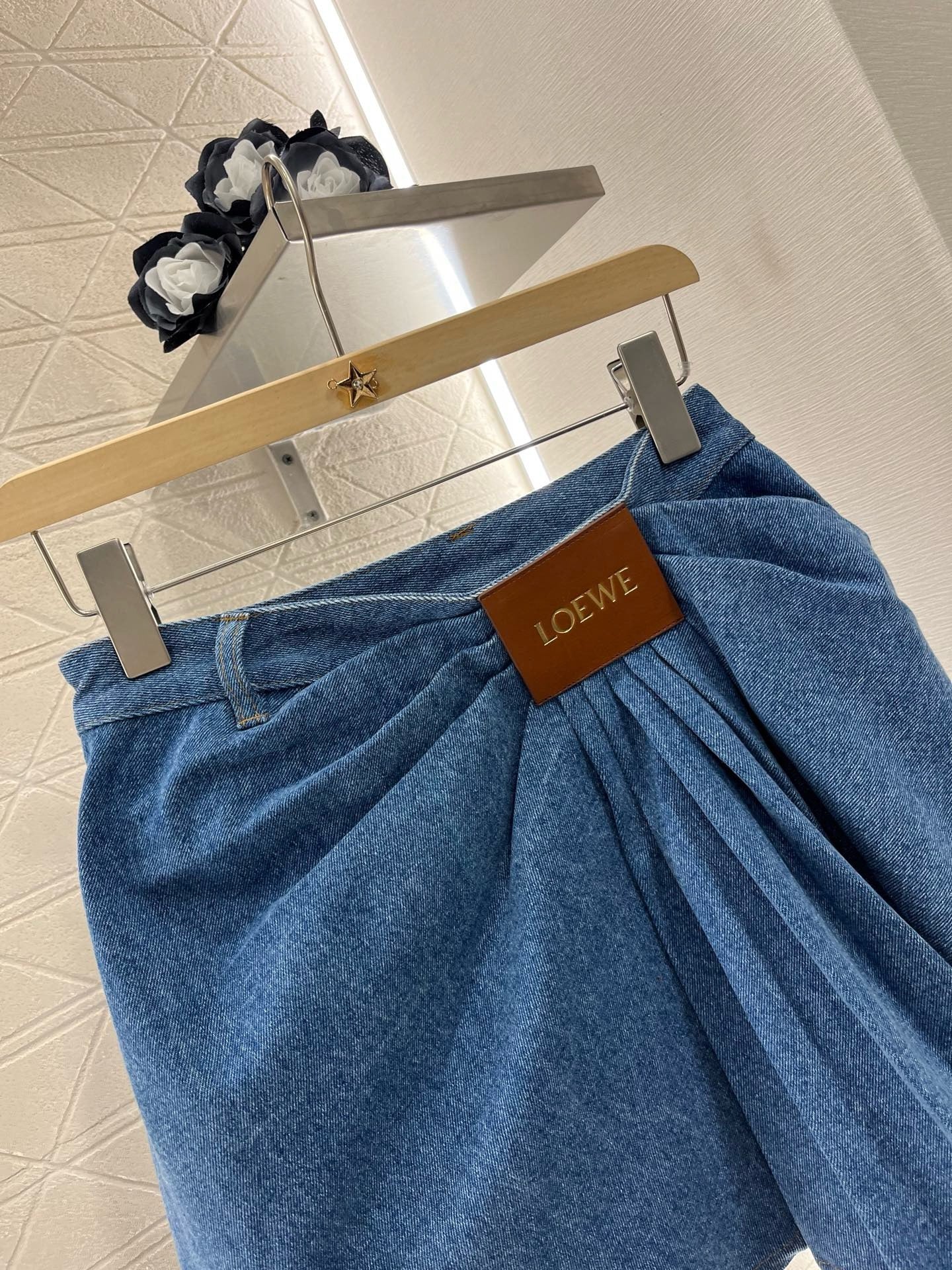 New Arrival 2025SS Leather Label Pleated Skirt