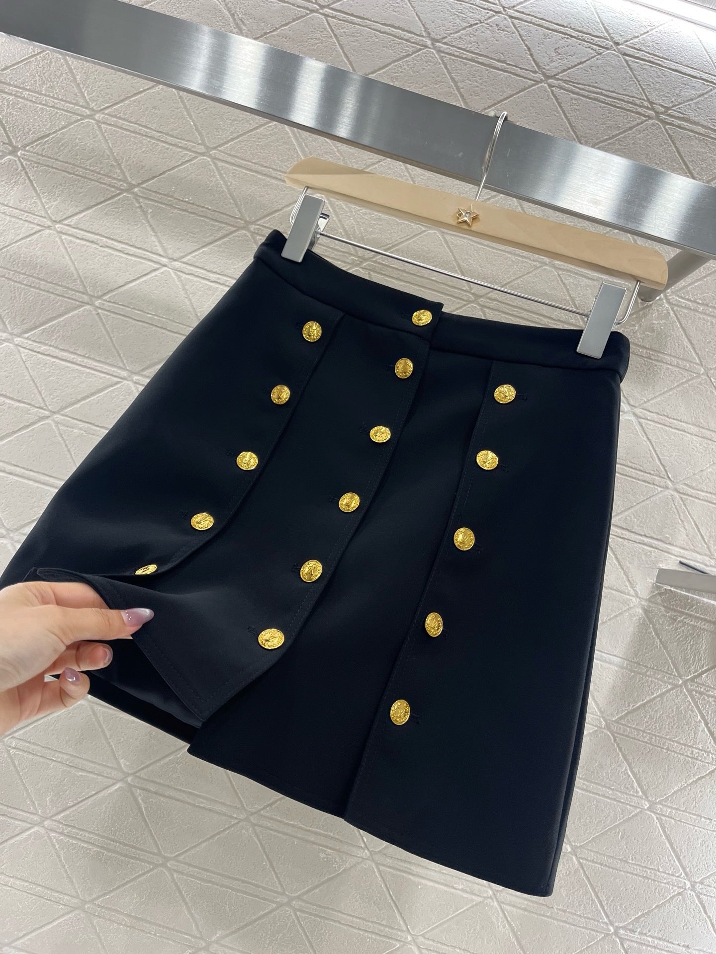 L* New Arrival 2025SS Printed Buttoned Skirt