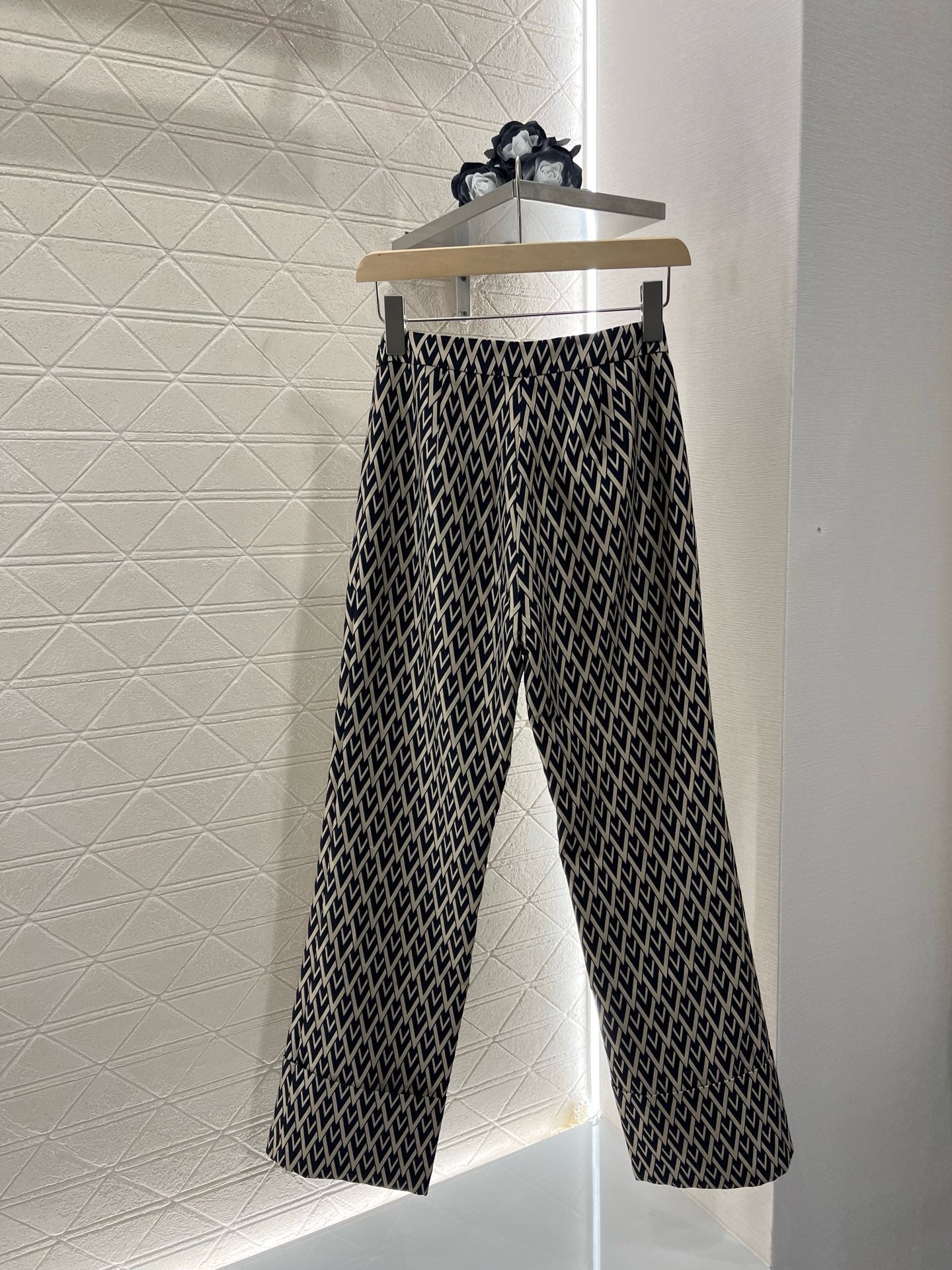 New Arrival Jacquard Lettering Straight Pants