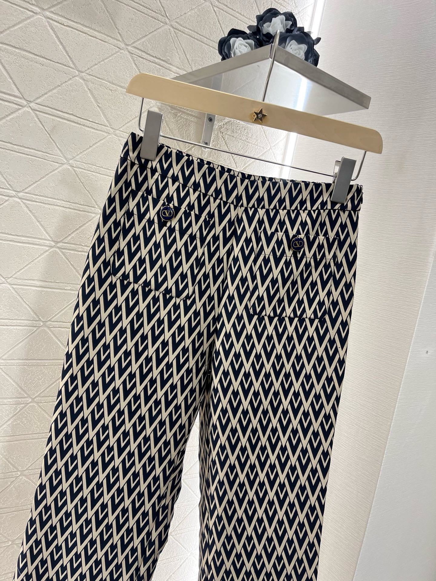 New Arrival Jacquard Lettering Straight Pants
