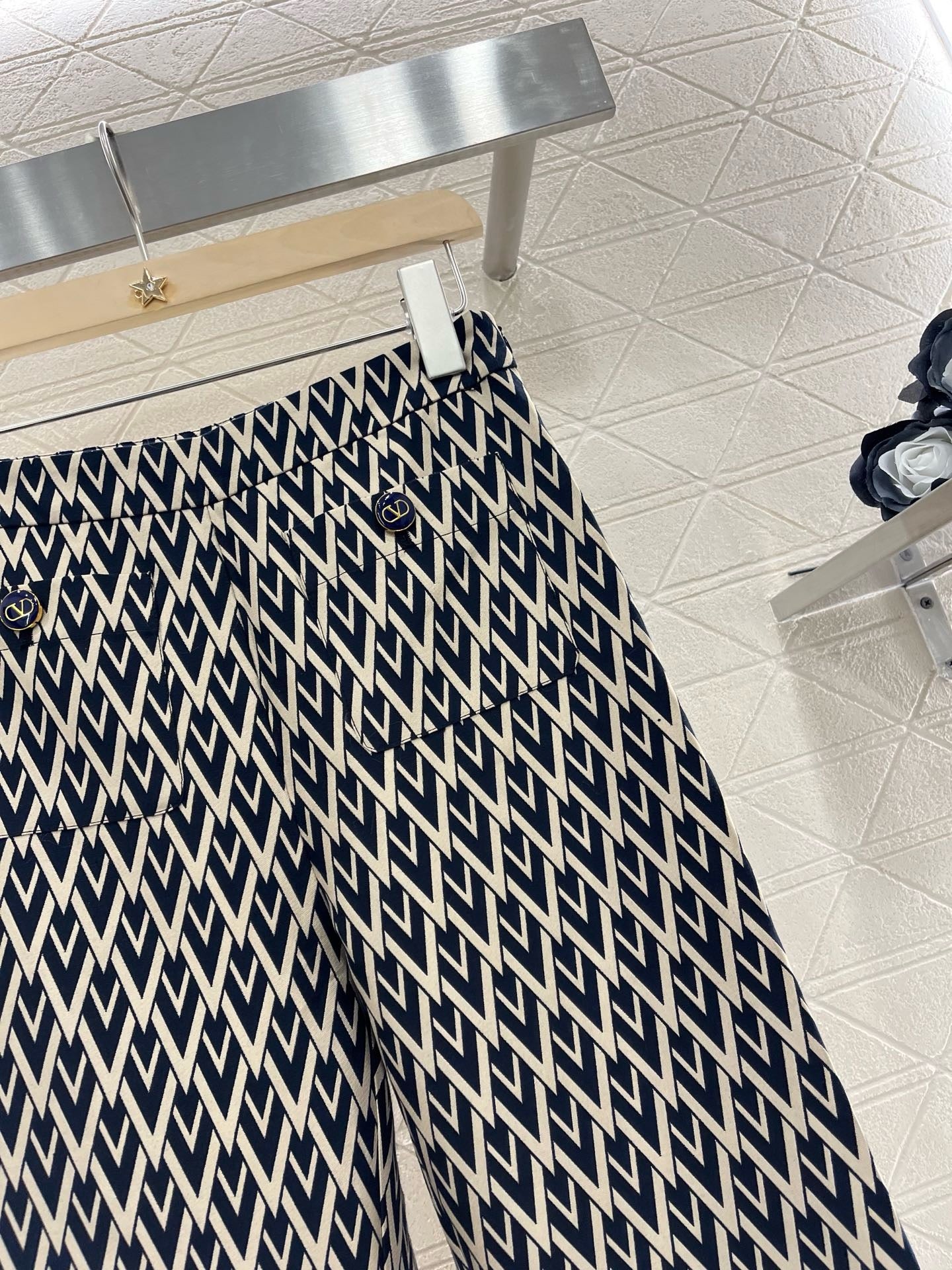 New Arrival Jacquard Lettering Straight Pants