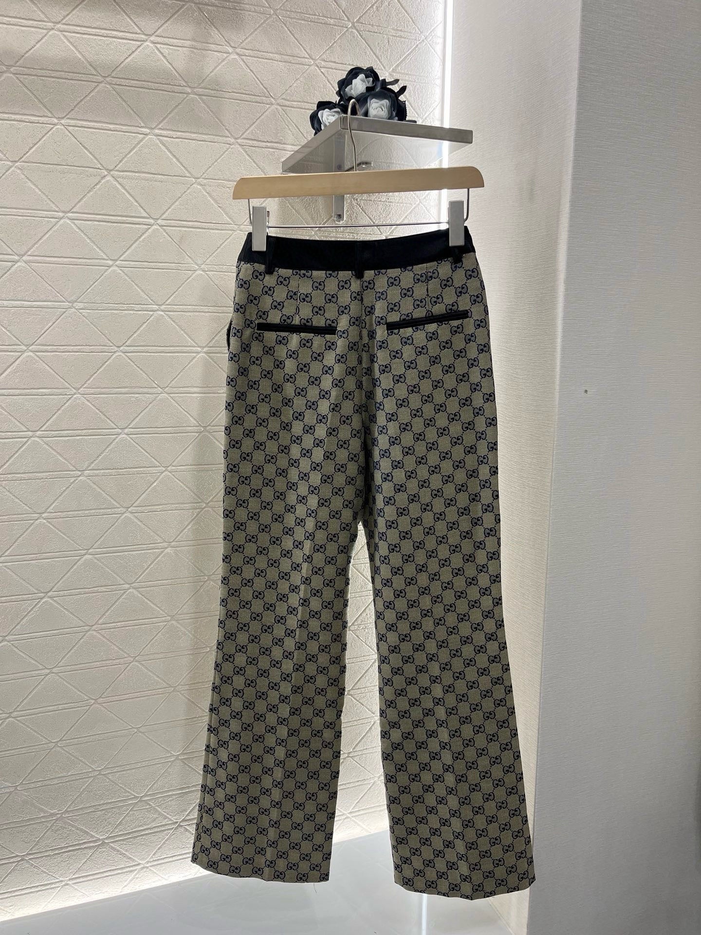 New arrival jacquard patchwork leather trousers