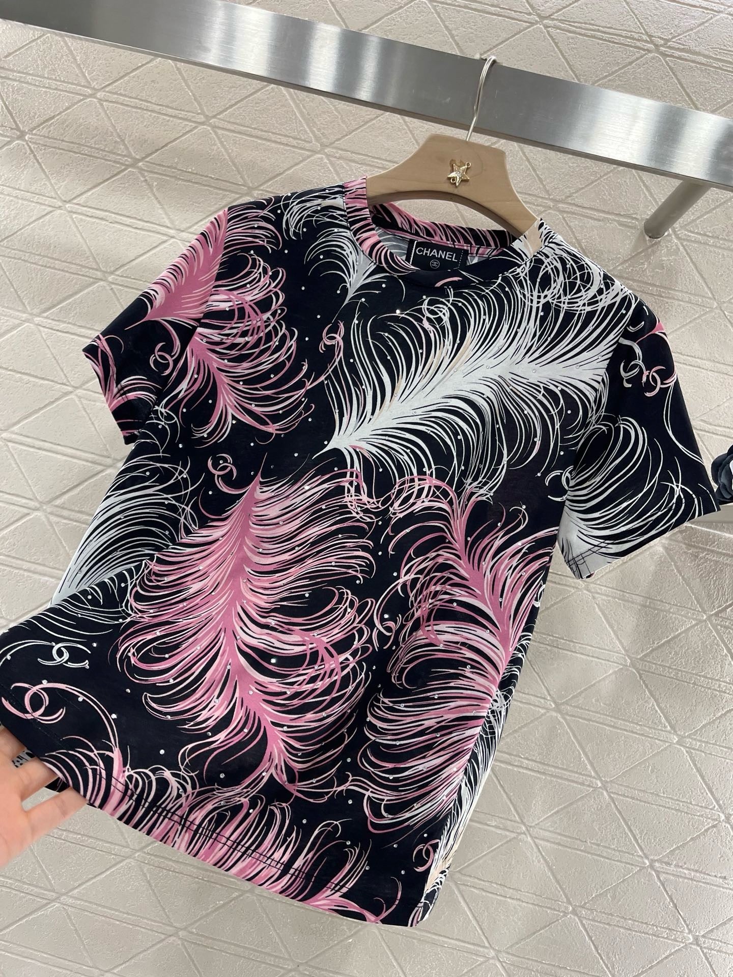 C* 2025SS New Feather Hot Diamond Printing