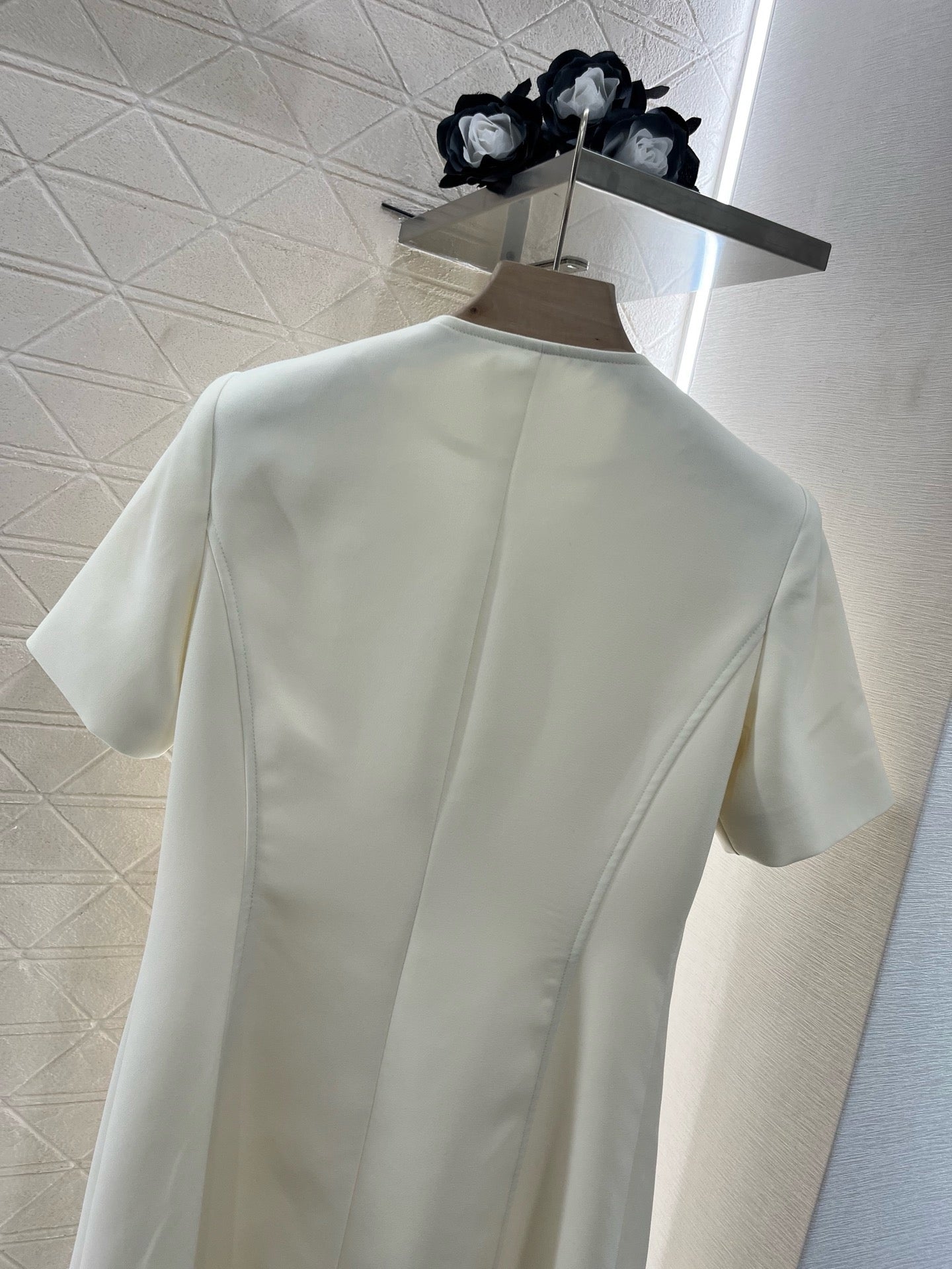 L* New Arrival Gold Button Short Sleeve Dress