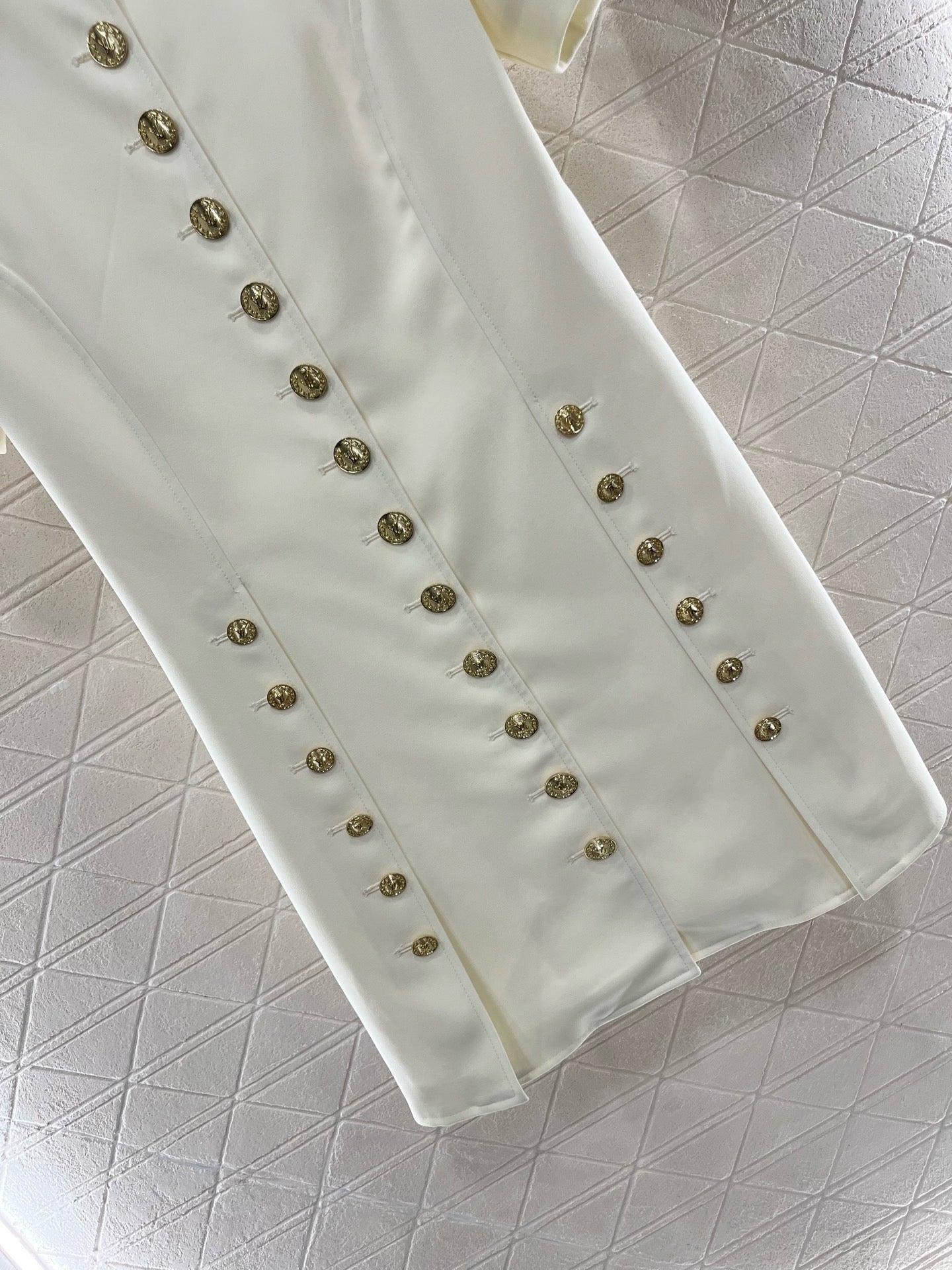 L* New Arrival Gold Button Short Sleeve Dress