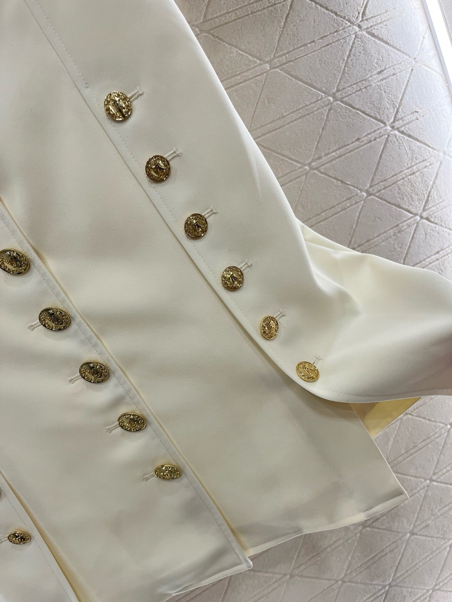 L* New Arrival Gold Button Short Sleeve Dress