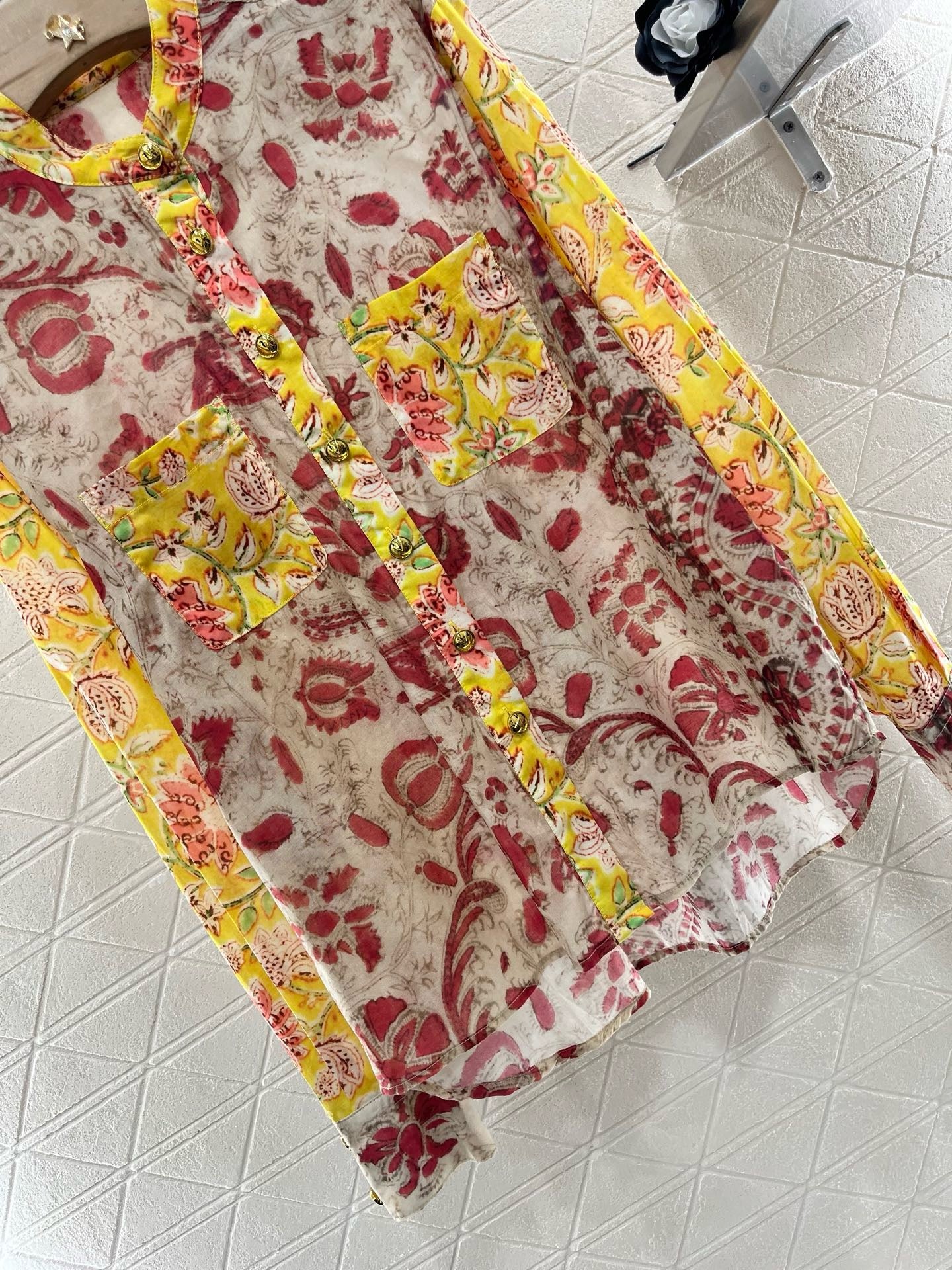 Valentin* new product lace floral shirt