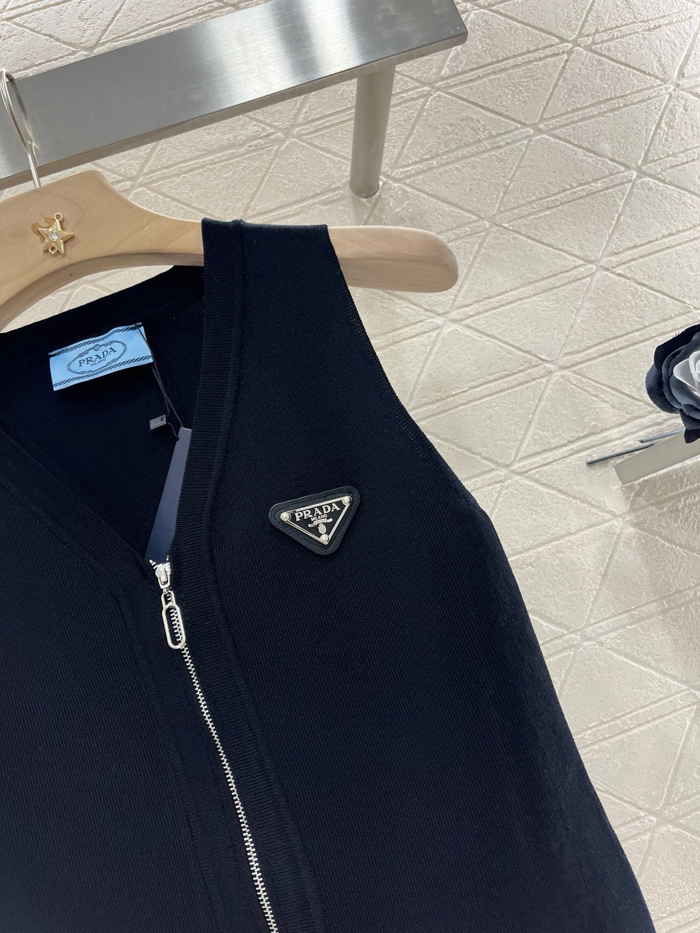 2025SS New Arrival Zipper Knit Vest