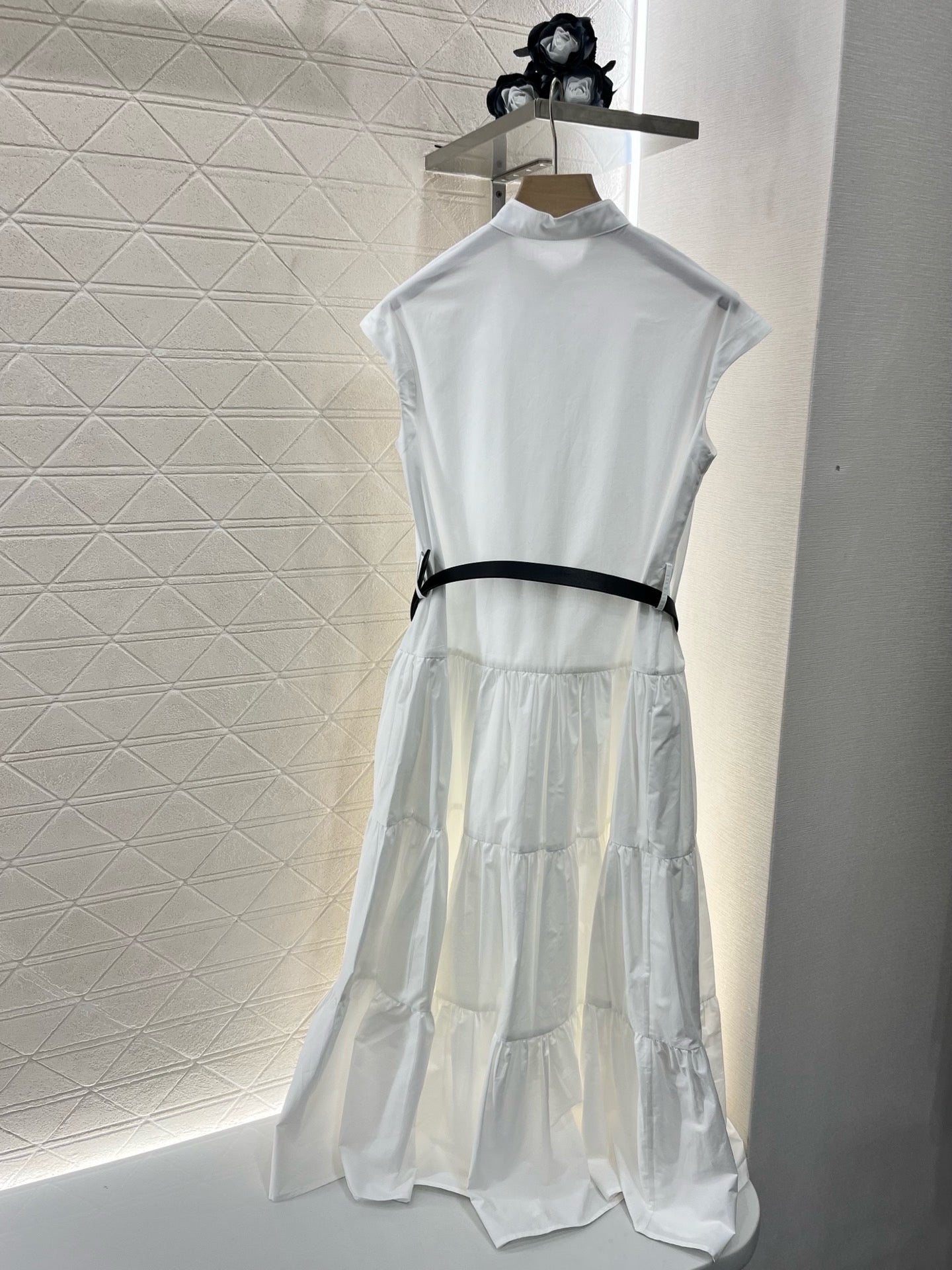 M* New Arrival Stand Collar Sleeveless Belt Dress Set