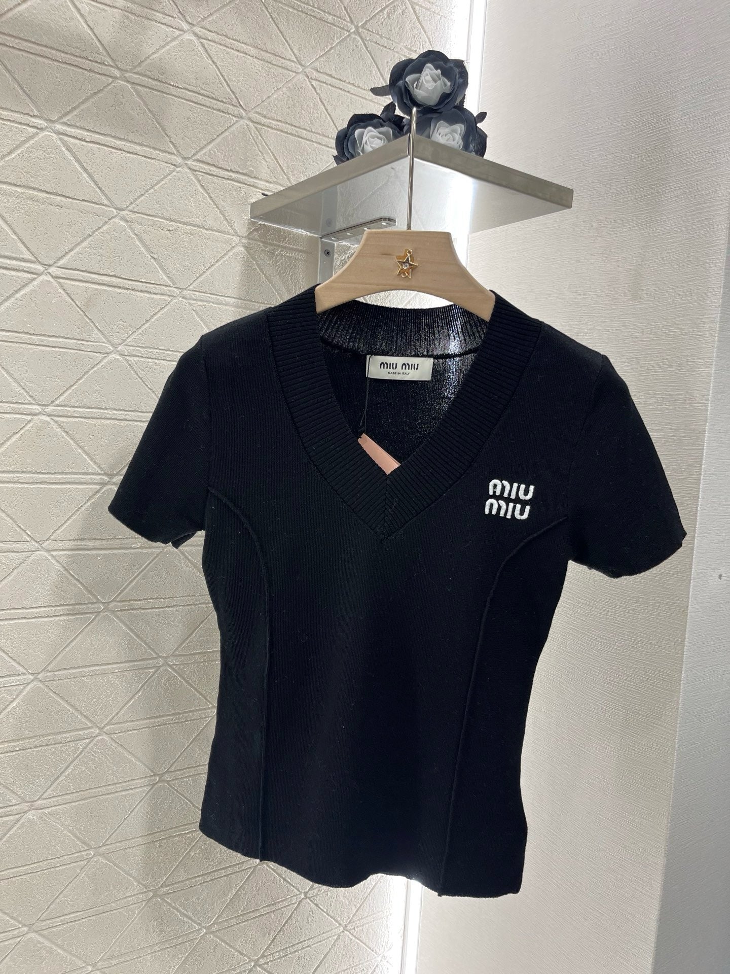 MI*MI*2025SS New V-neck Slim Fit Knit Short Sleeve