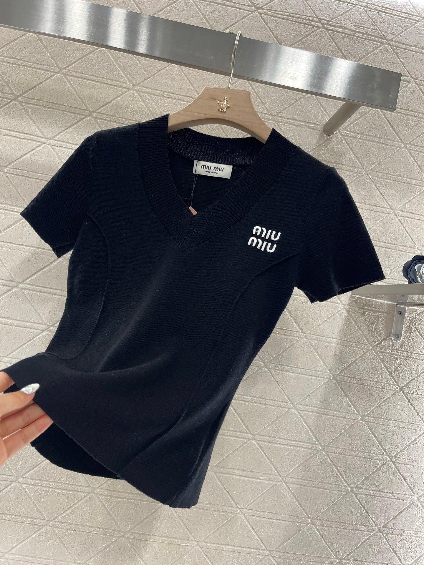MI*MI*2025SS New V-neck Slim Fit Knit Short Sleeve
